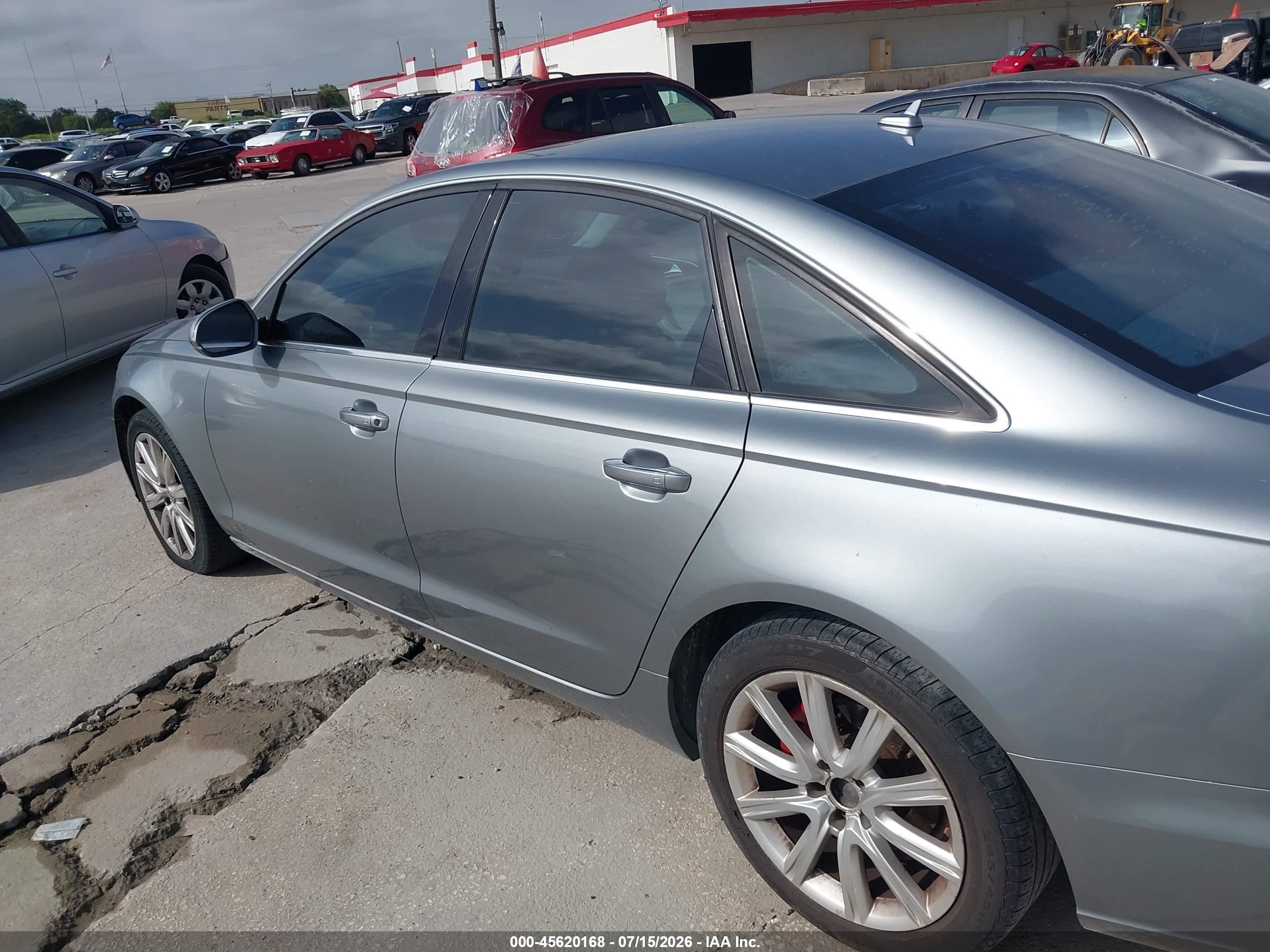 2013 Audi A6 2.0t Premium Silver vin: WAUDFAFC1DN039791