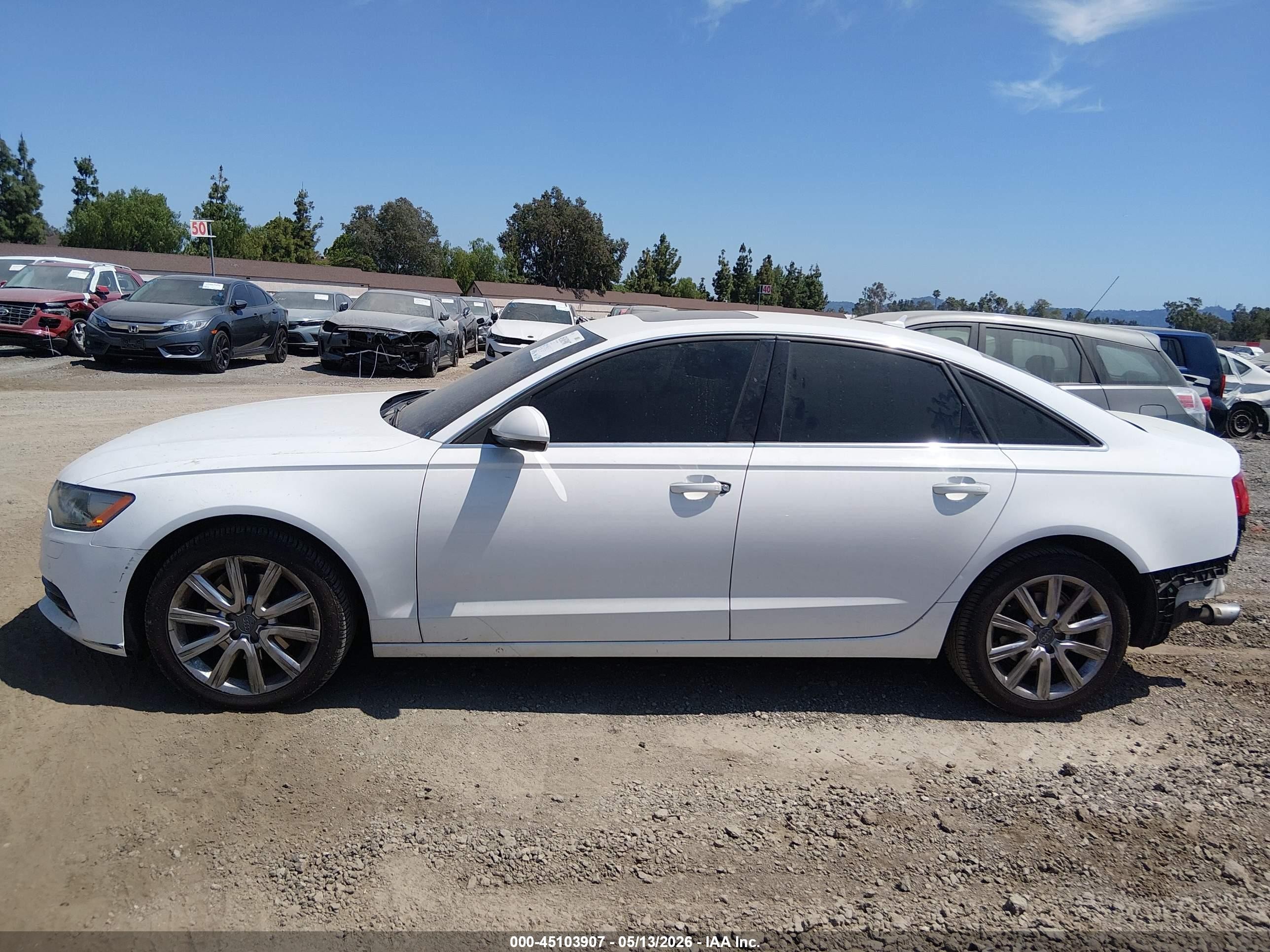 2013 Audi A6 2.0t Premium White vin: WAUDFAFC2DN152634