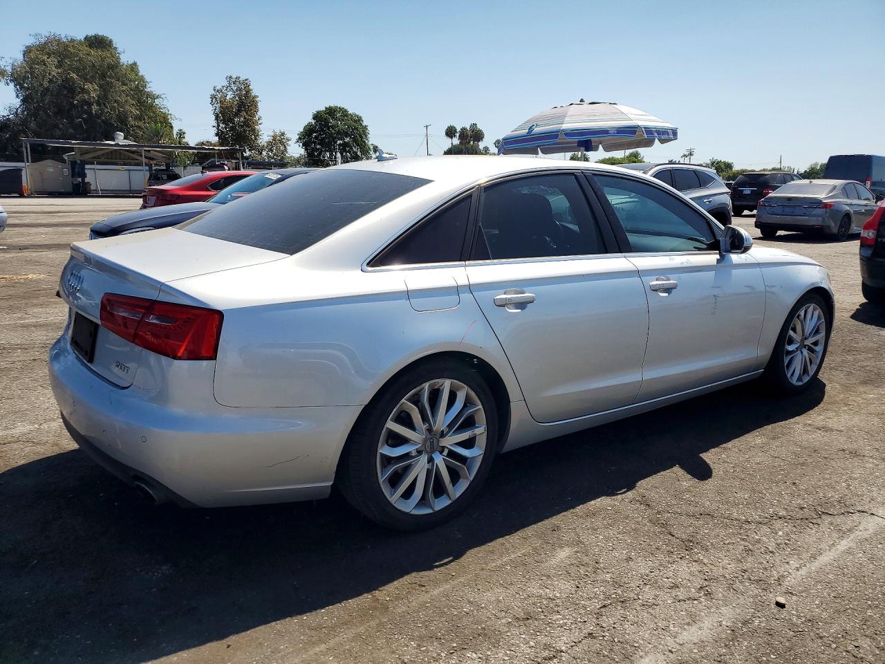 2012 Audi A6 Premium Plus Silver vin: WAUDFAFC8CN114601