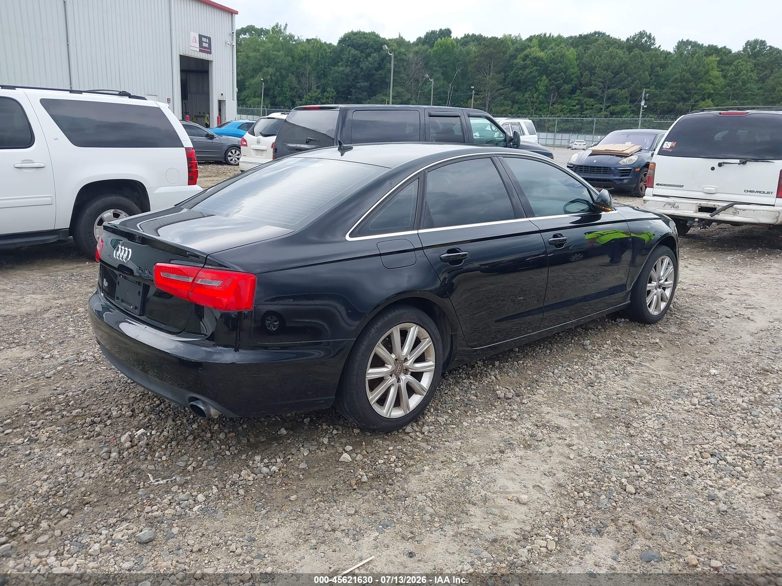 2013 Audi A6 2.0t Premium Black vin: WAUDFAFC8DN005847