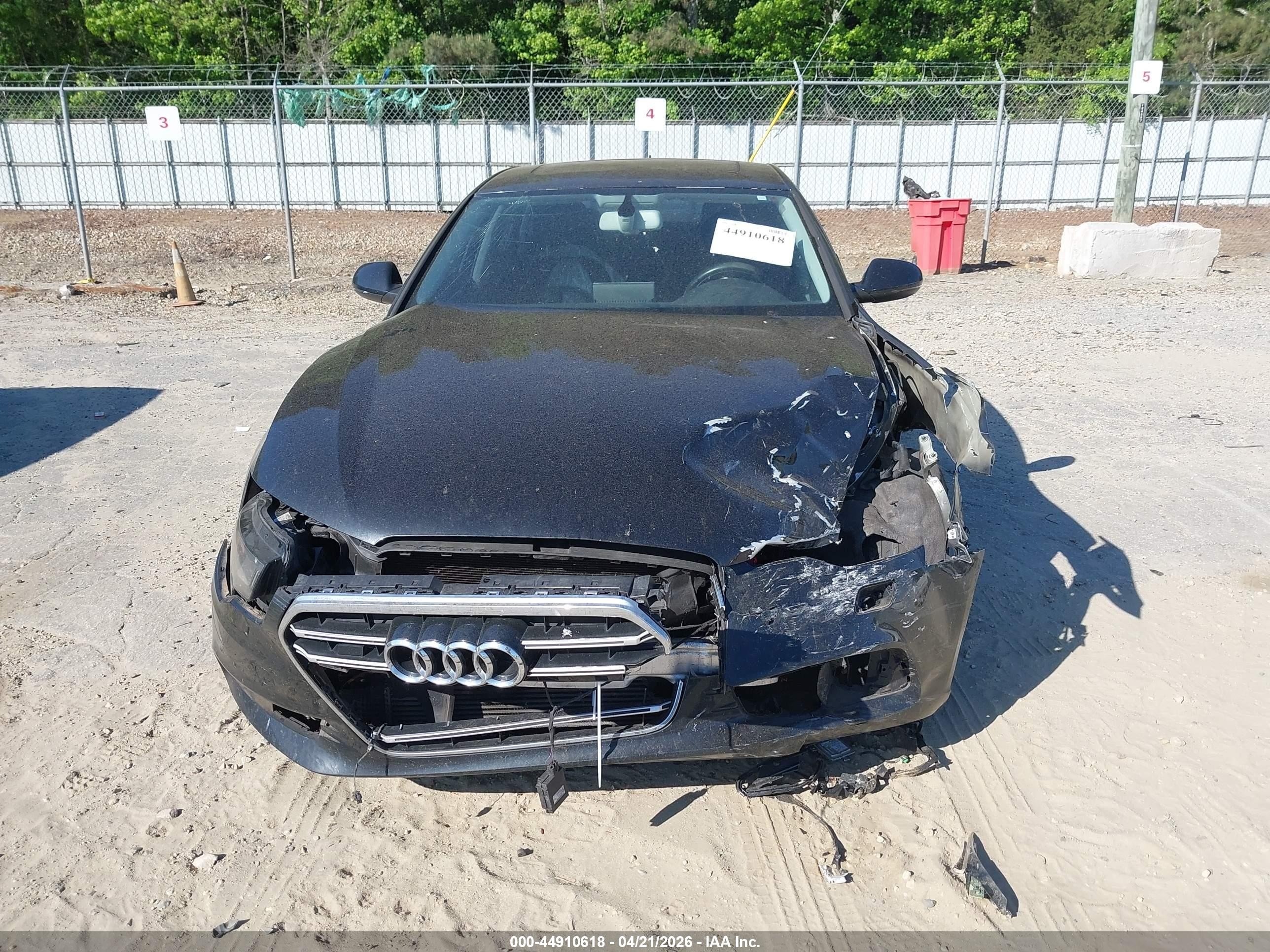 2014 Audi A6 2.0t Premium Black vin: WAUDFAFC8EN066326
