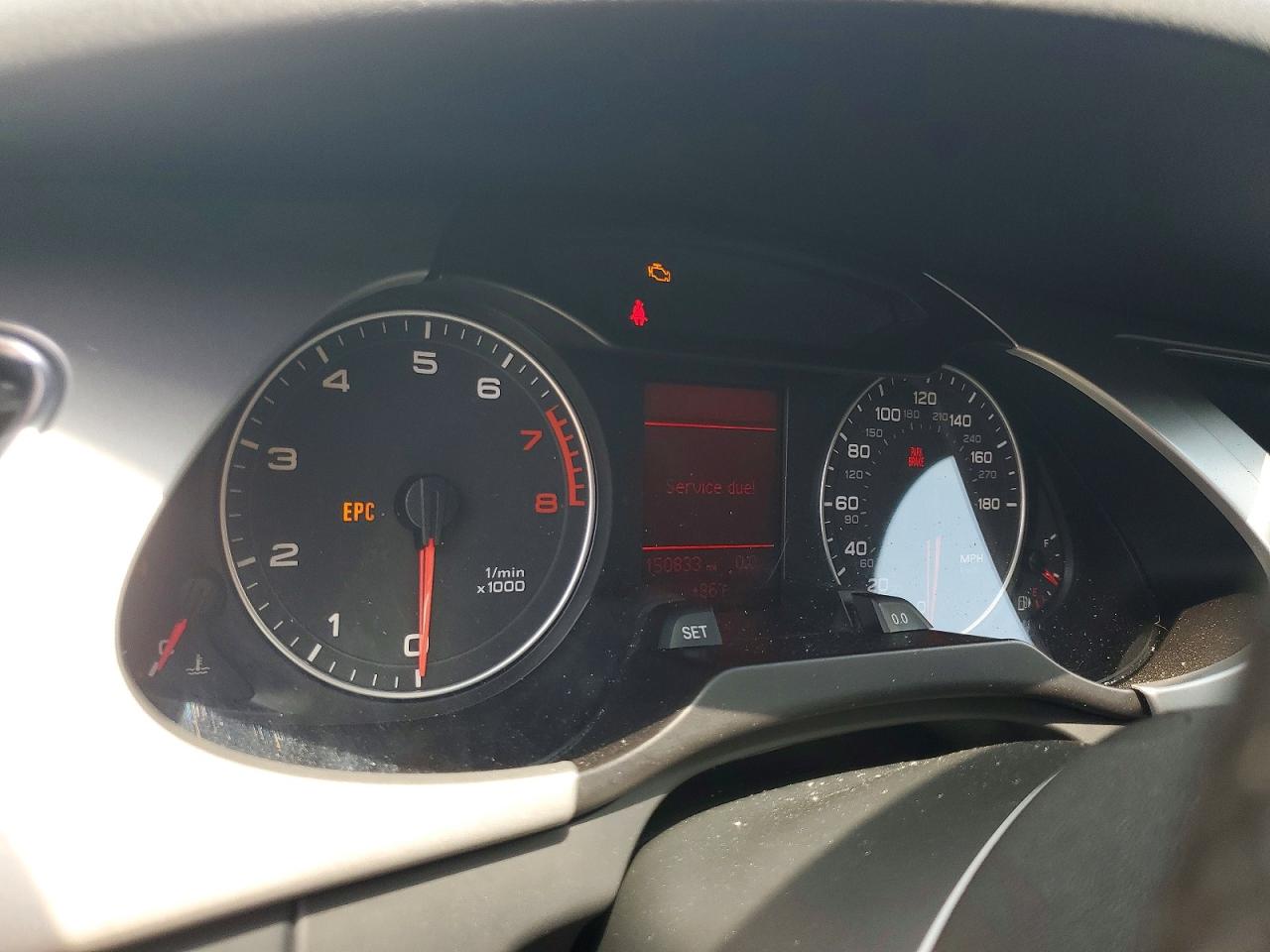 2011 Audi A4 Premium Серебряный vin: WAUDFAFL0BN015141