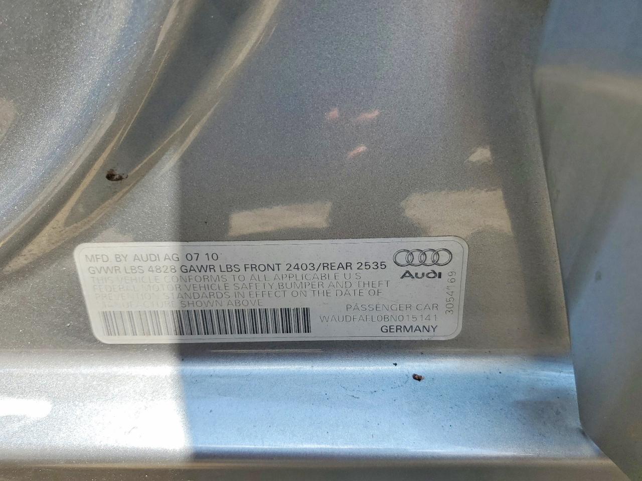 2011 Audi A4 Premium Серебряный vin: WAUDFAFL0BN015141