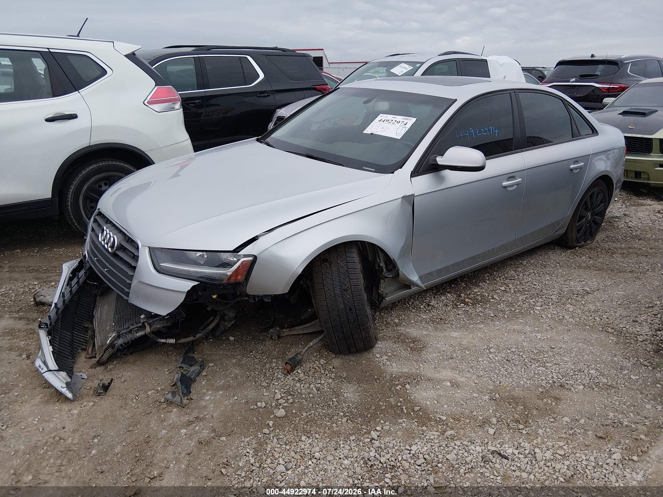 2013 Audi A4 2.0t Premium Silver vin: WAUDFAFL4DN043639