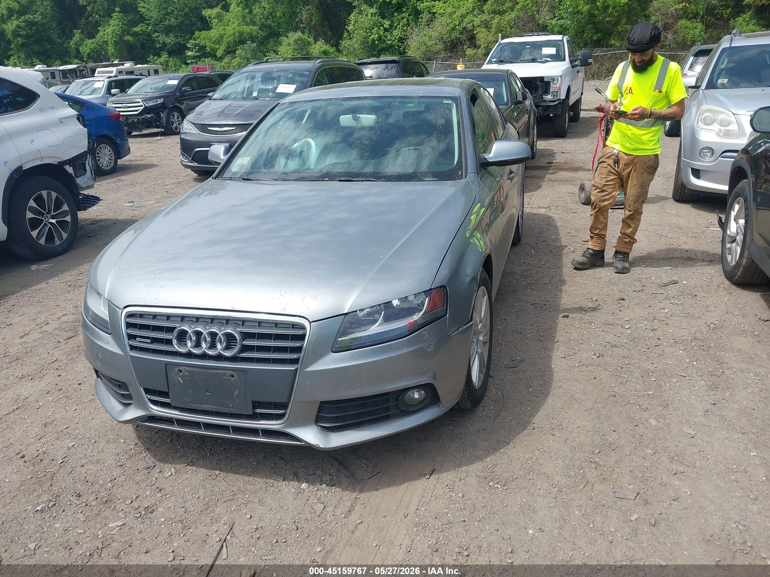 2011 Audi A4 2.0t Premium Silver vin: WAUDFAFL5BN001462