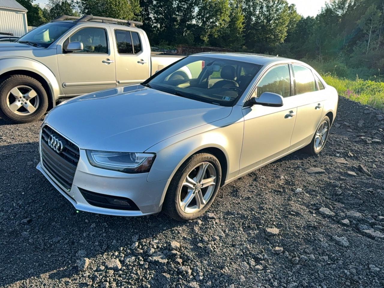 2013 Audi A4 Premium Серебряный vin: WAUDFAFL6DN039835