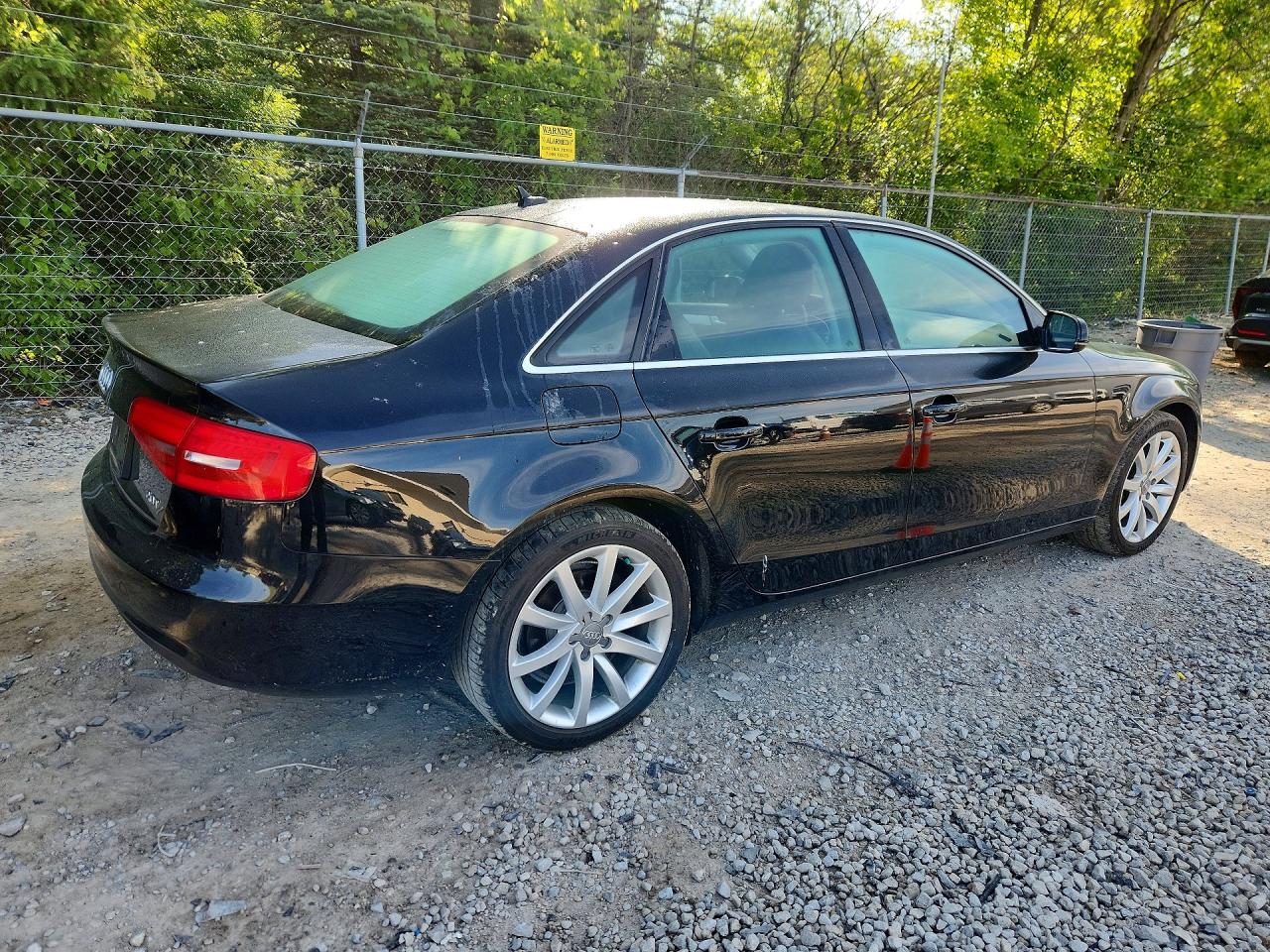 2013 Audi A4 Premium Черный vin: WAUDFAFL7DN049211