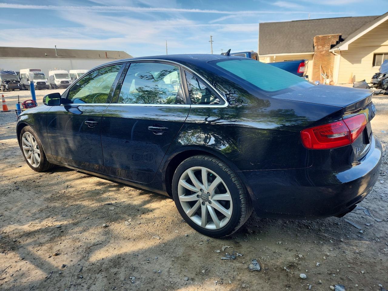 2013 Audi A4 Premium Черный vin: WAUDFAFL7DN049211