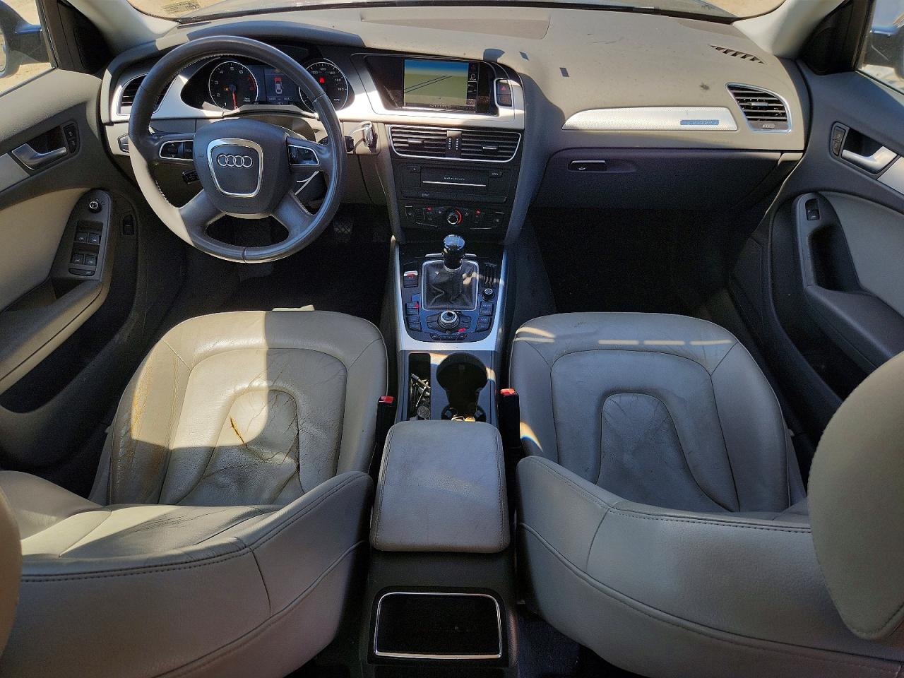 2011 Audi A4 Premium Синий vin: WAUDFAFL9BN038515