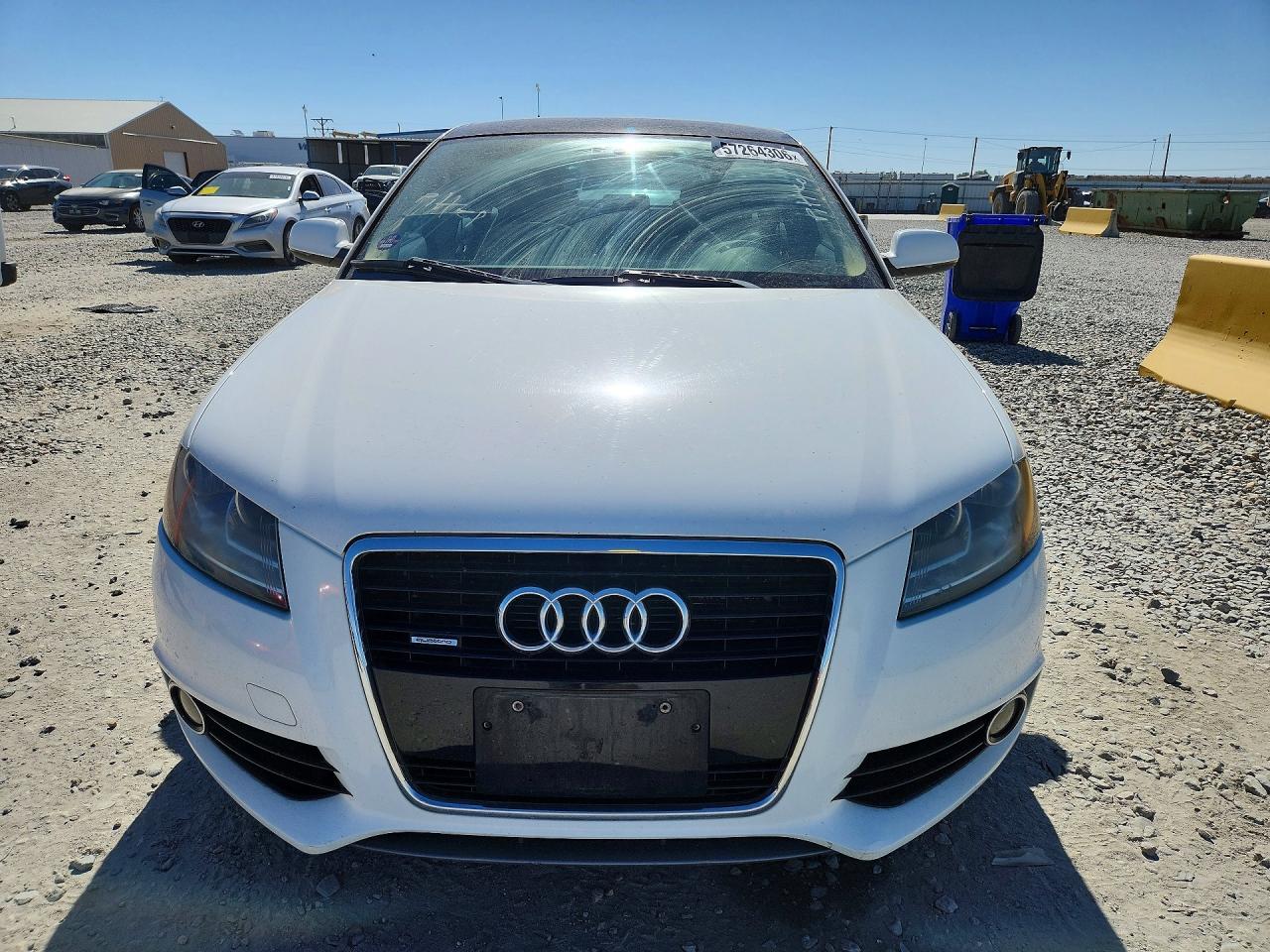 2011 Audi A3 Premium White vin: WAUDFAFM9BA099203