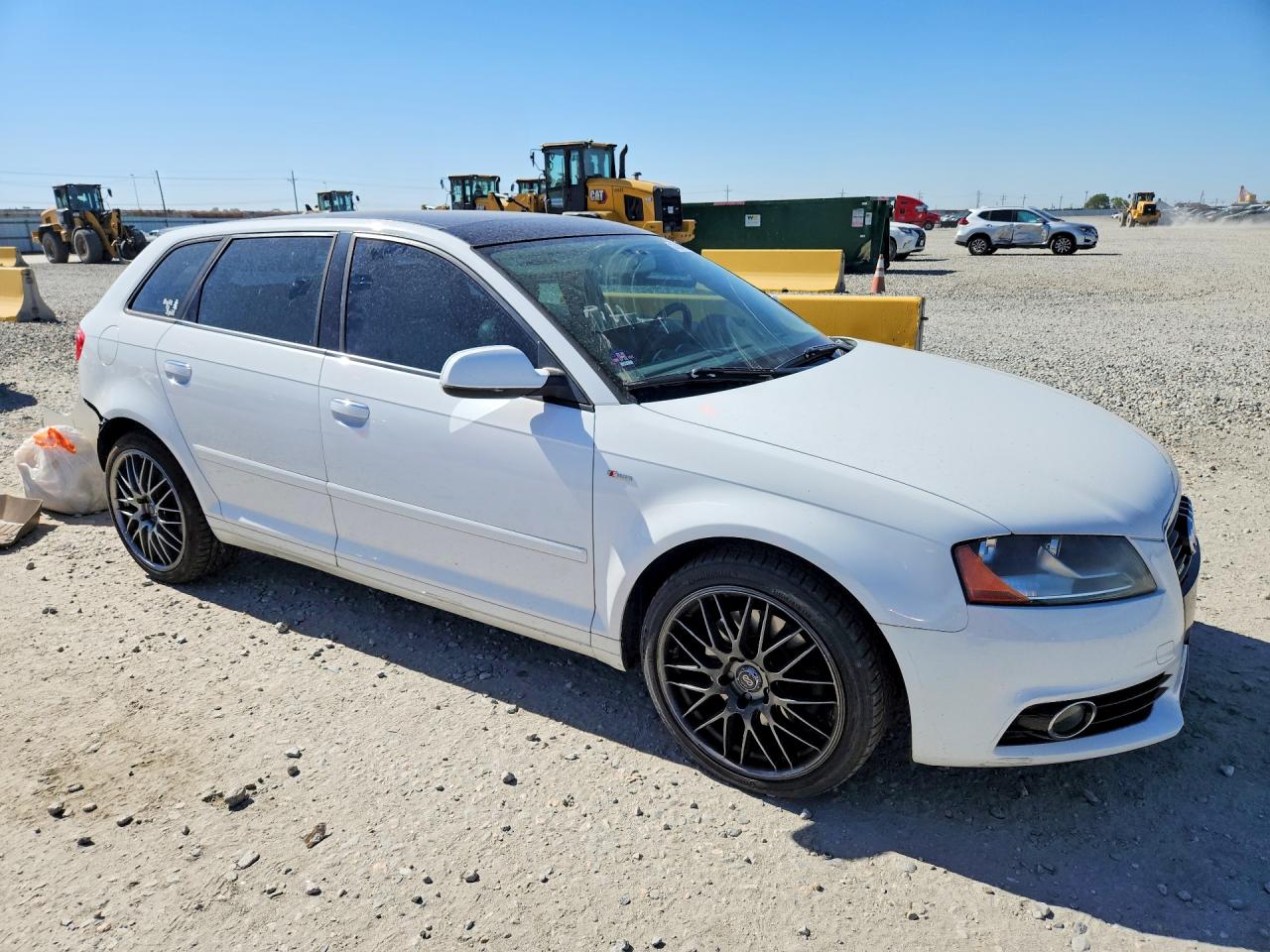 2011 Audi A3 Premium White vin: WAUDFAFM9BA099203