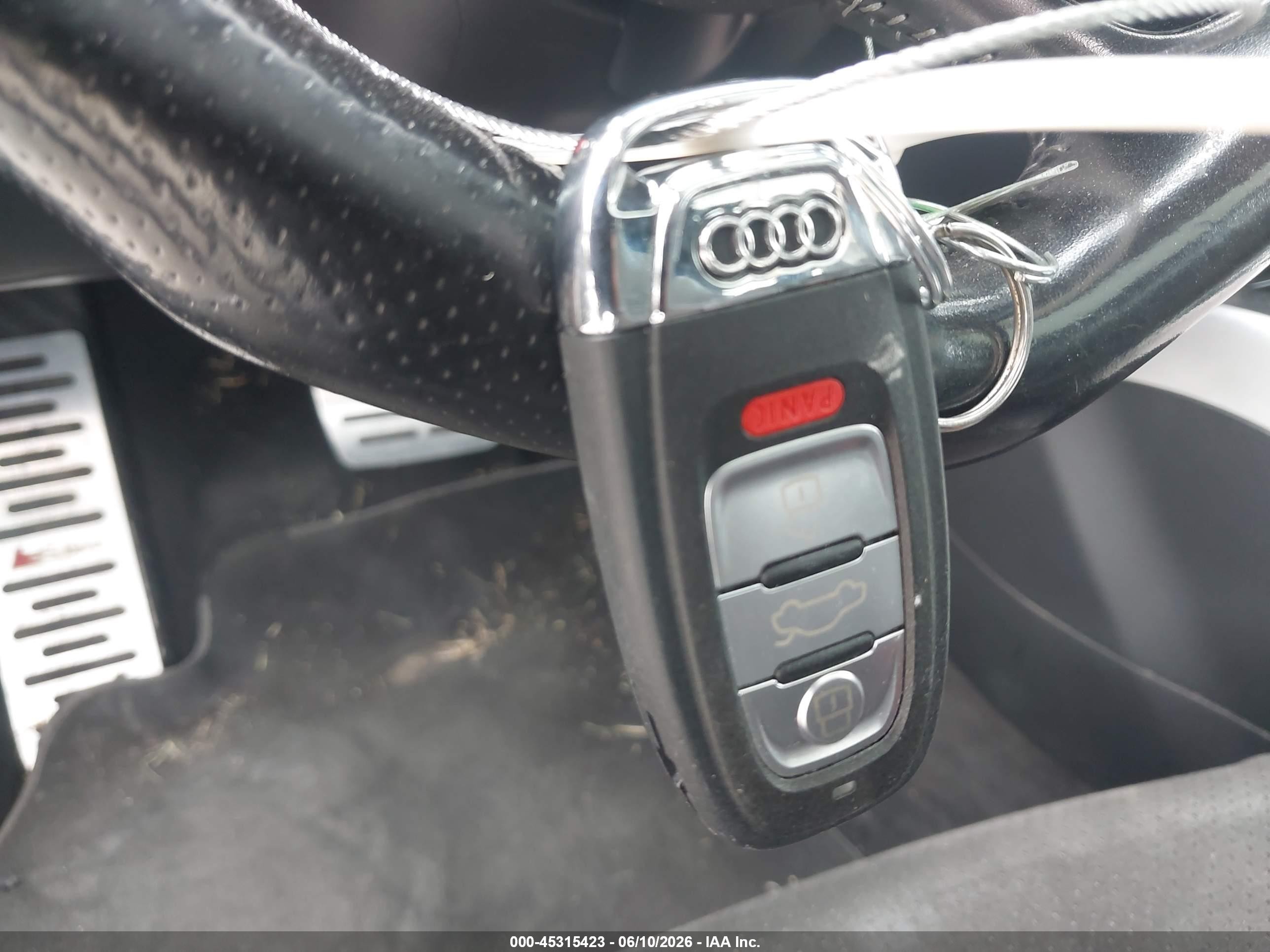 2013 Audi A5 2.0t Gray vin: WAUDFBFR6DA053610