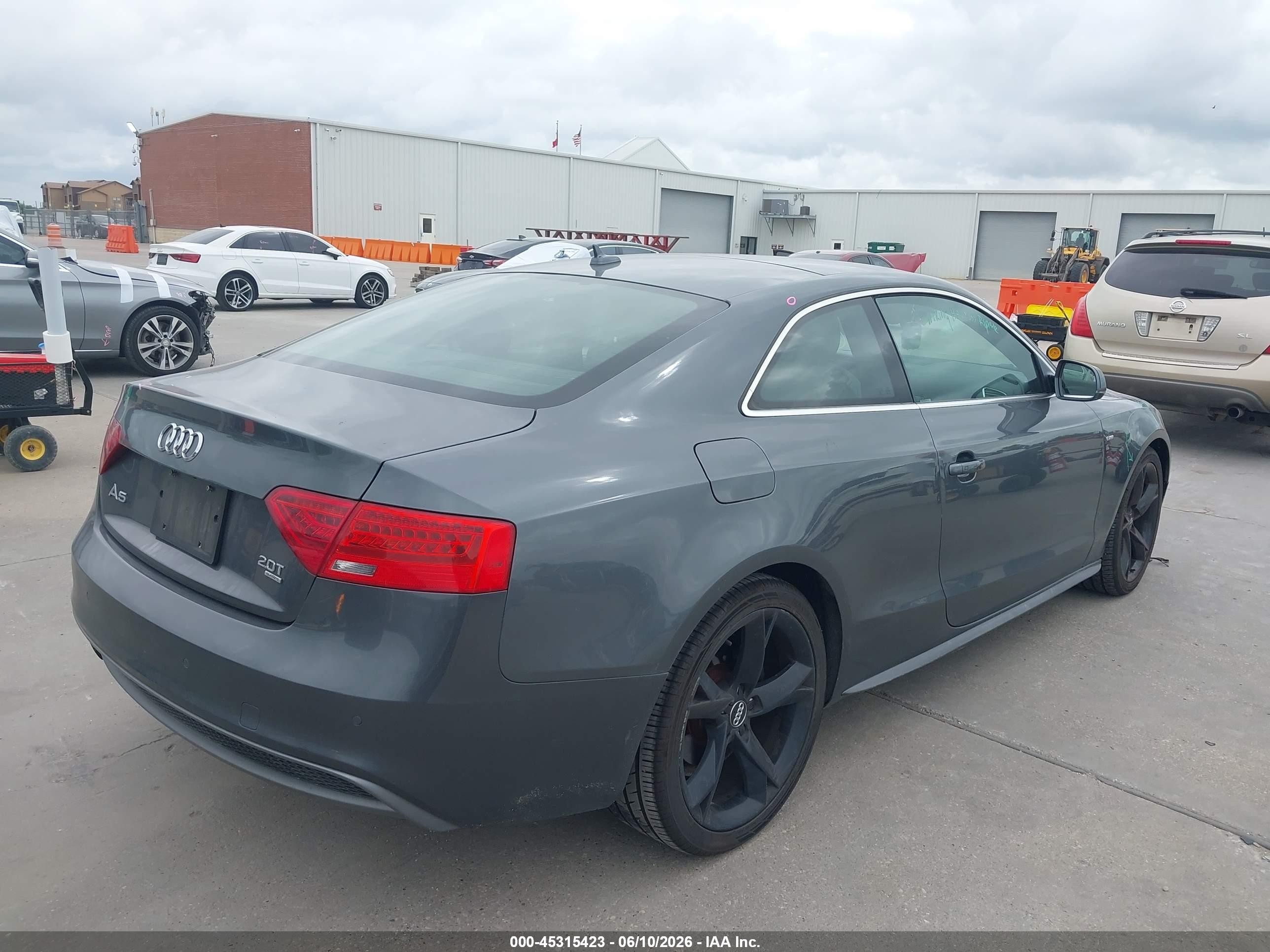 2013 Audi A5 2.0t Gray vin: WAUDFBFR6DA053610
