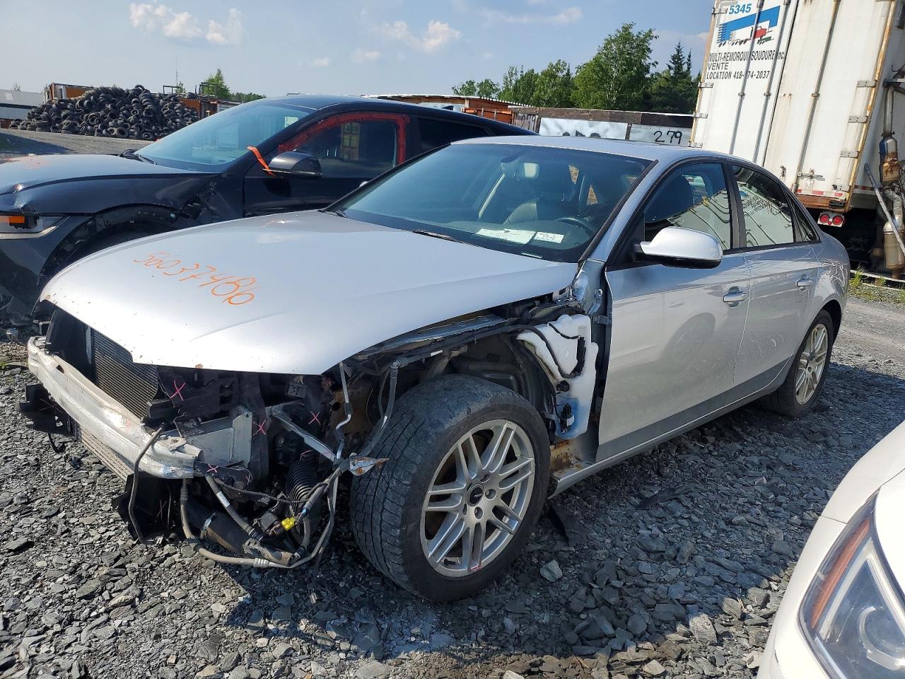 2014 Audi A4 Premium Серебряный vin: WAUDFCFL1EN002284