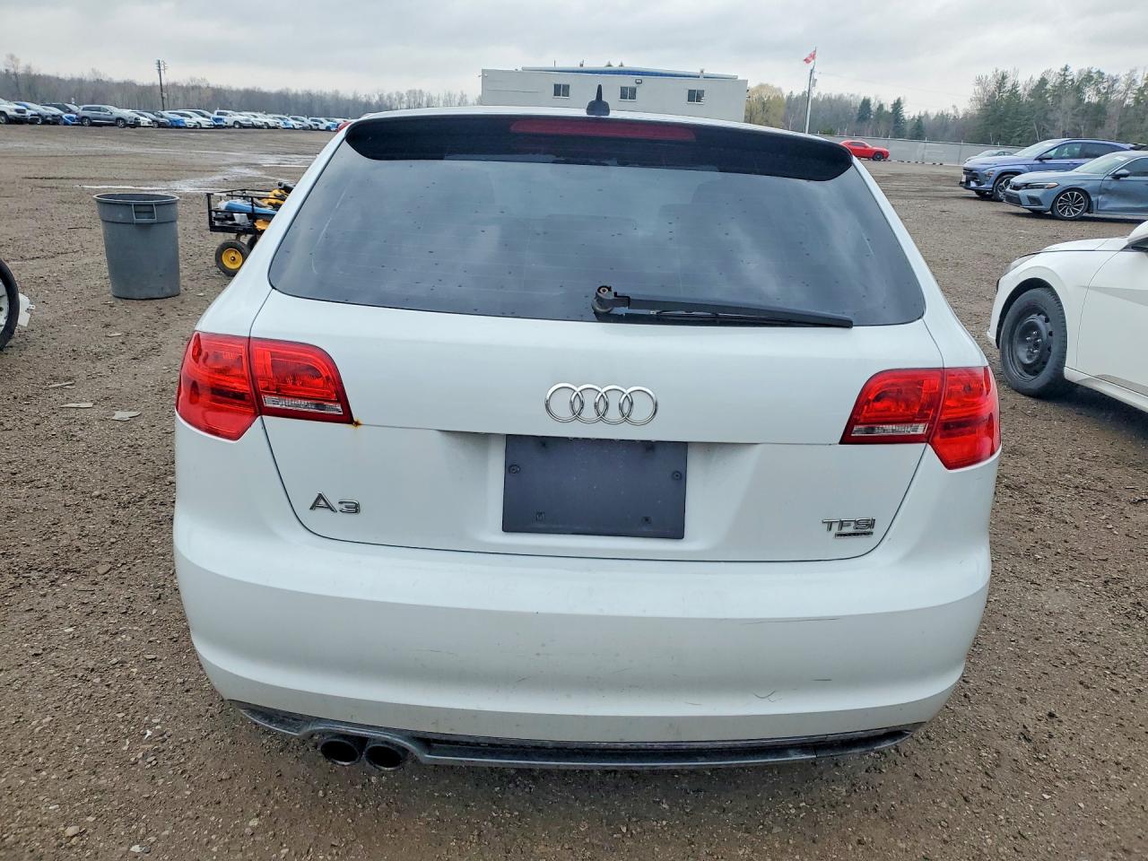 2013 Audi A3 Premium White vin: WAUDFCFM1DA007595