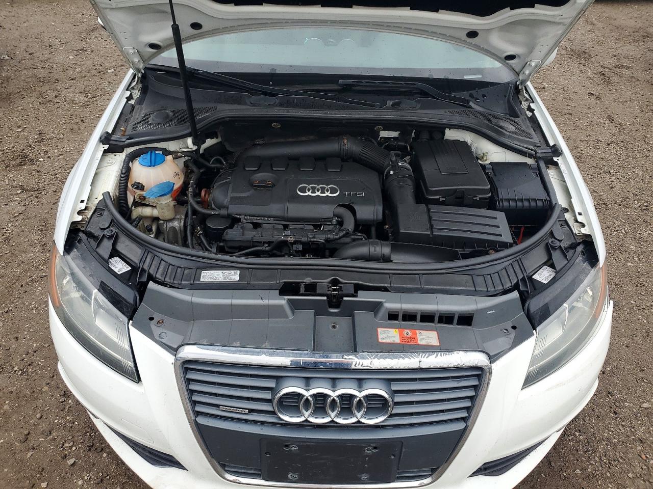 2013 Audi A3 Premium White vin: WAUDFCFM1DA007595