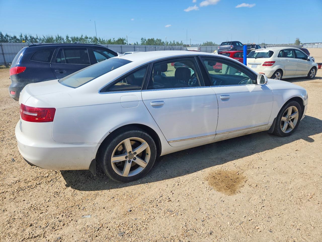 2009 Audi A6 Premium White vin: WAUDG64F79N057470