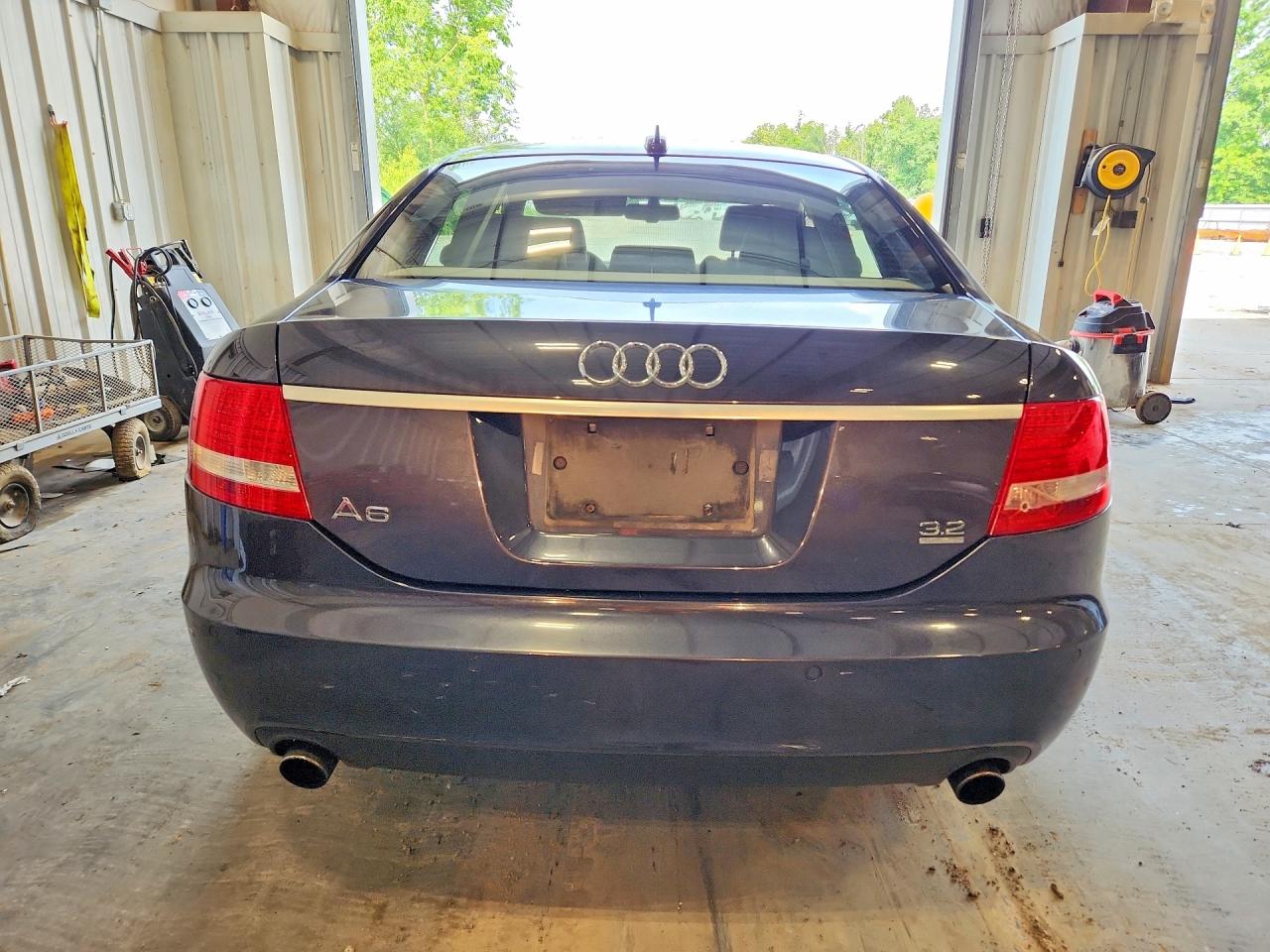 2005 Audi A6 3.2 Quattro Gray vin: WAUDG74F15N114035