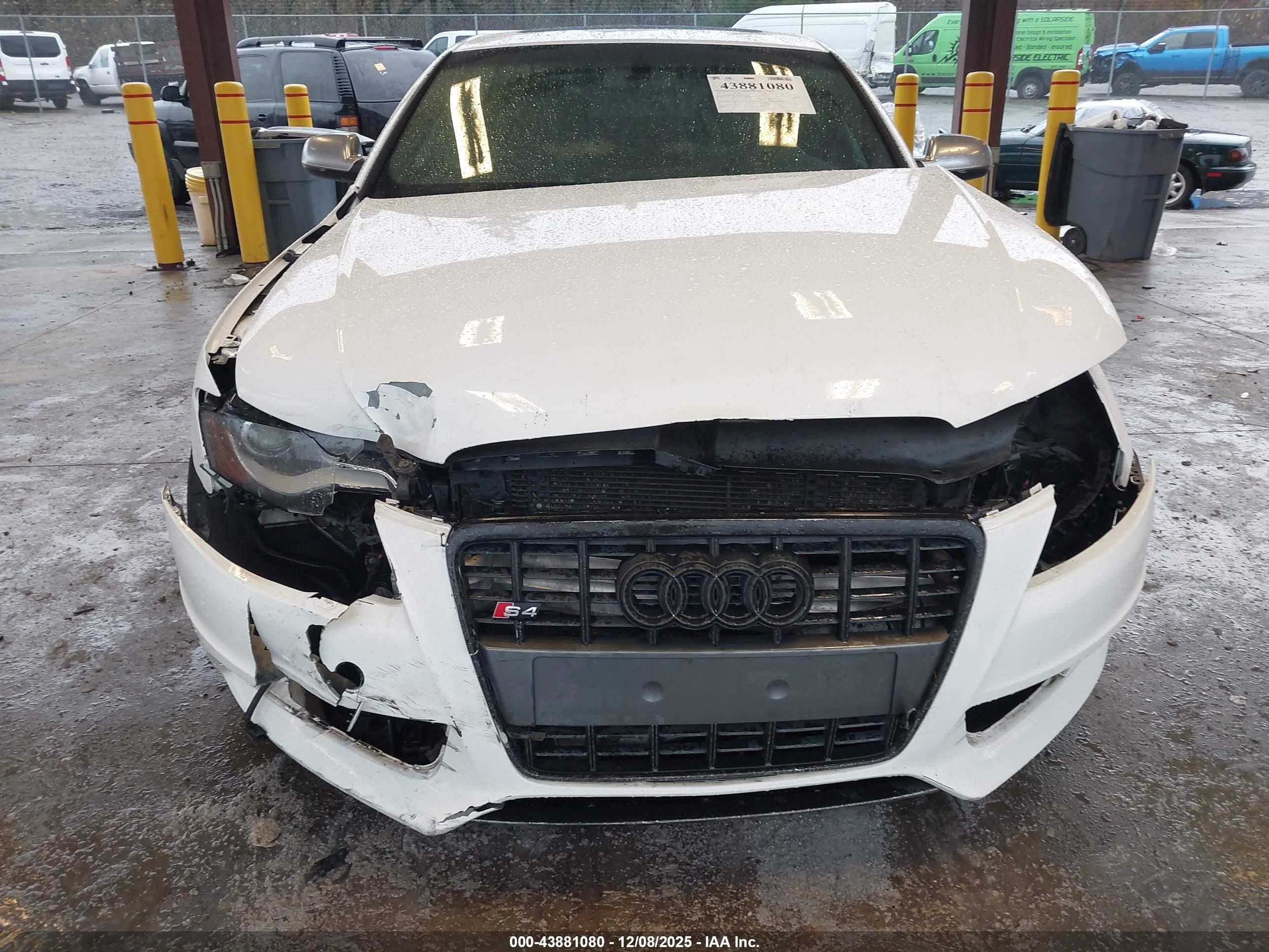 2012 Audi S4 3.0 Premium Plus Белый vin: WAUDGAFL1CA026431
