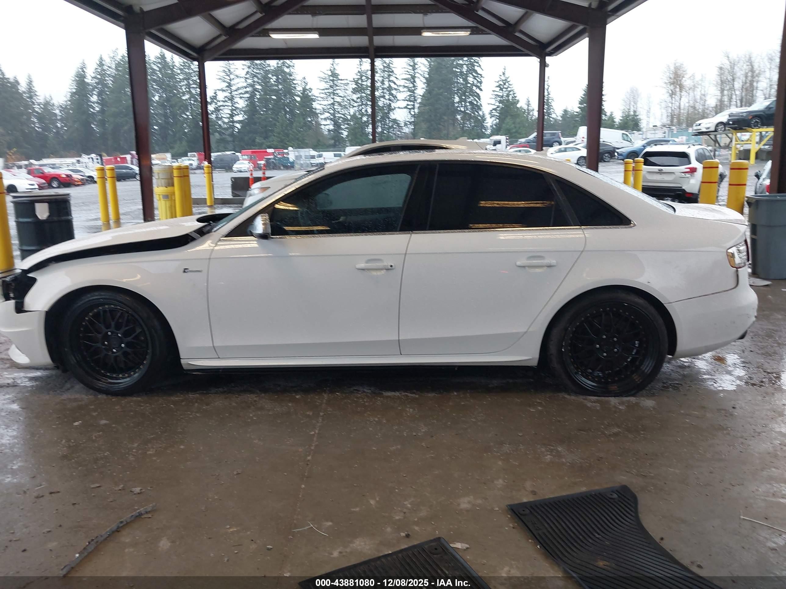 2012 Audi S4 3.0 Premium Plus Белый vin: WAUDGAFL1CA026431