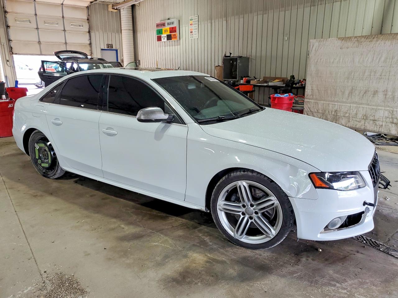 2012 Audi S4 Premium Plus White vin: WAUDGAFL4CA069550