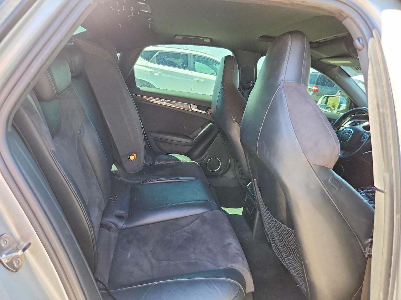 2010 Audi S4 Premium Plus Silver vin: WAUDGAFL5AA110006