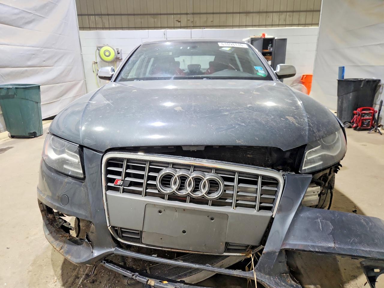 2010 Audi S4 Premium Plus Серый vin: WAUDGAFL7AA131875