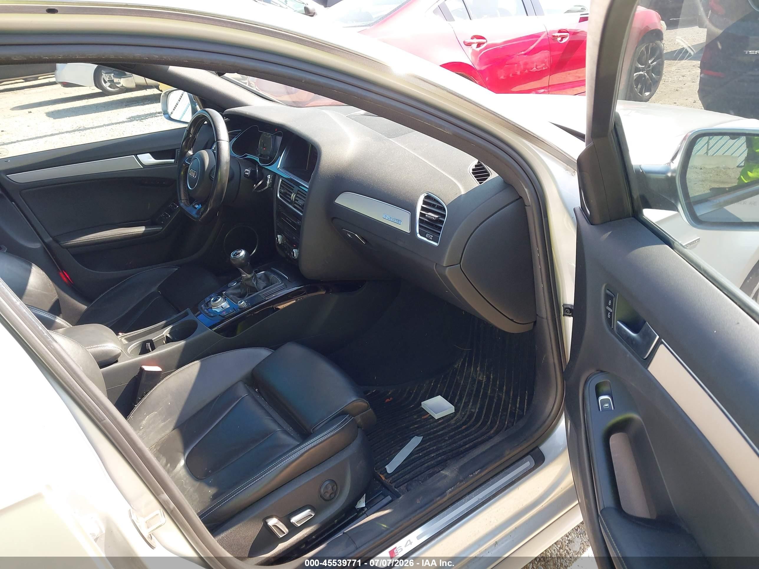 2013 Audi S4 3.0t Premium Plus Silver vin: WAUDGAFL7DA105586