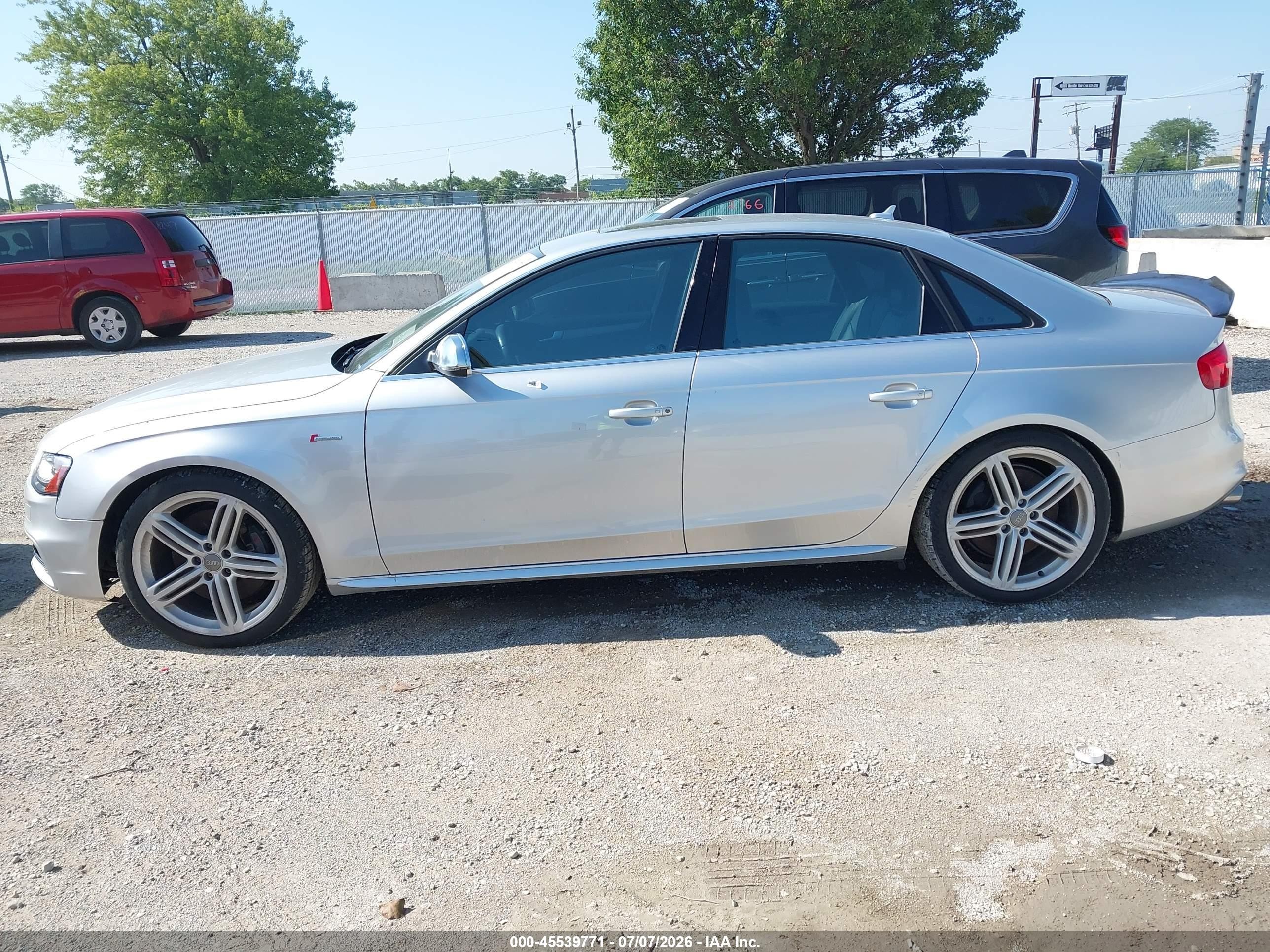 2013 Audi S4 3.0t Premium Plus Silver vin: WAUDGAFL7DA105586