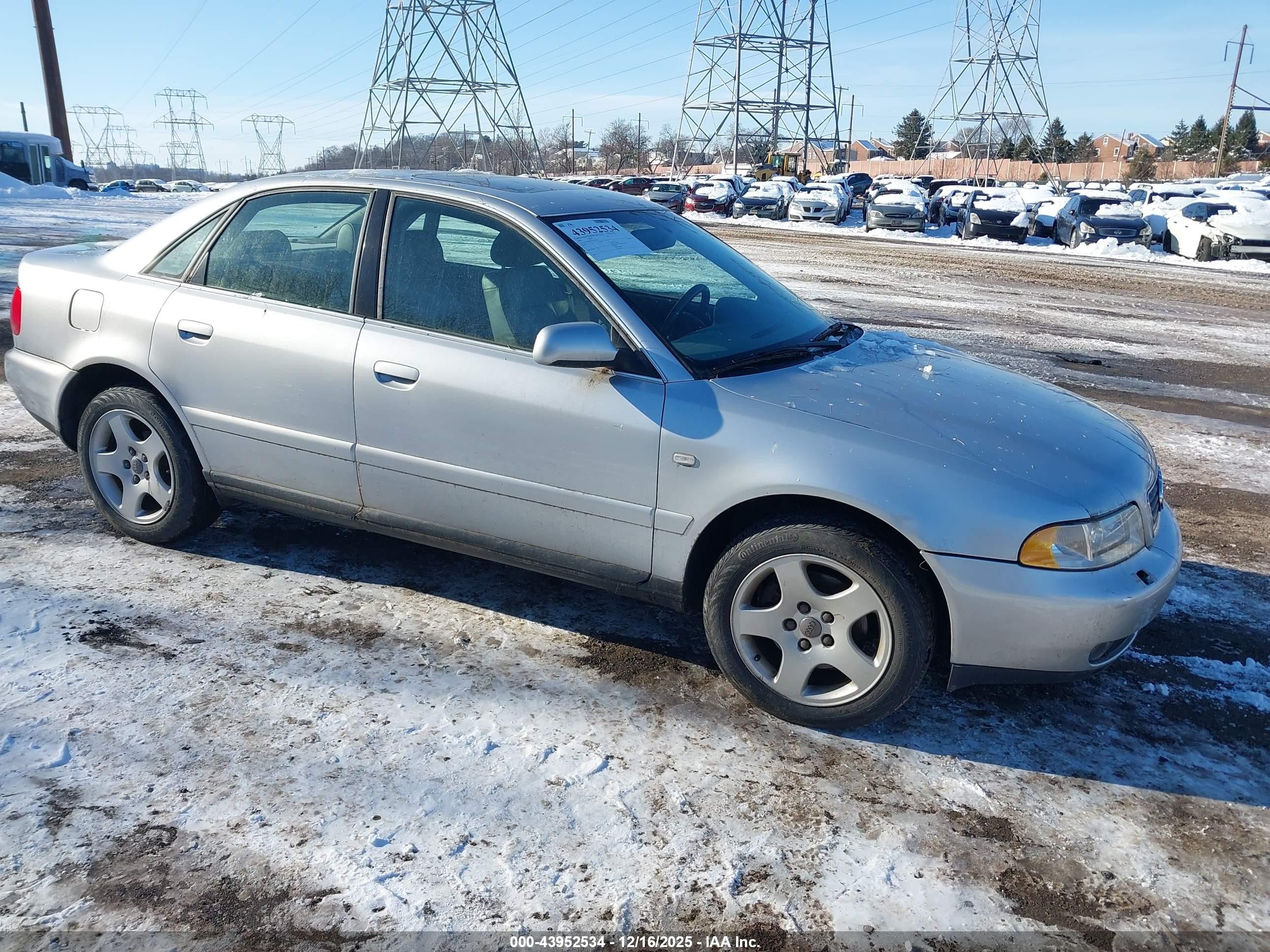 2000 Audi A4 2.8 Серебряный vin: WAUDH28DXYA031014
