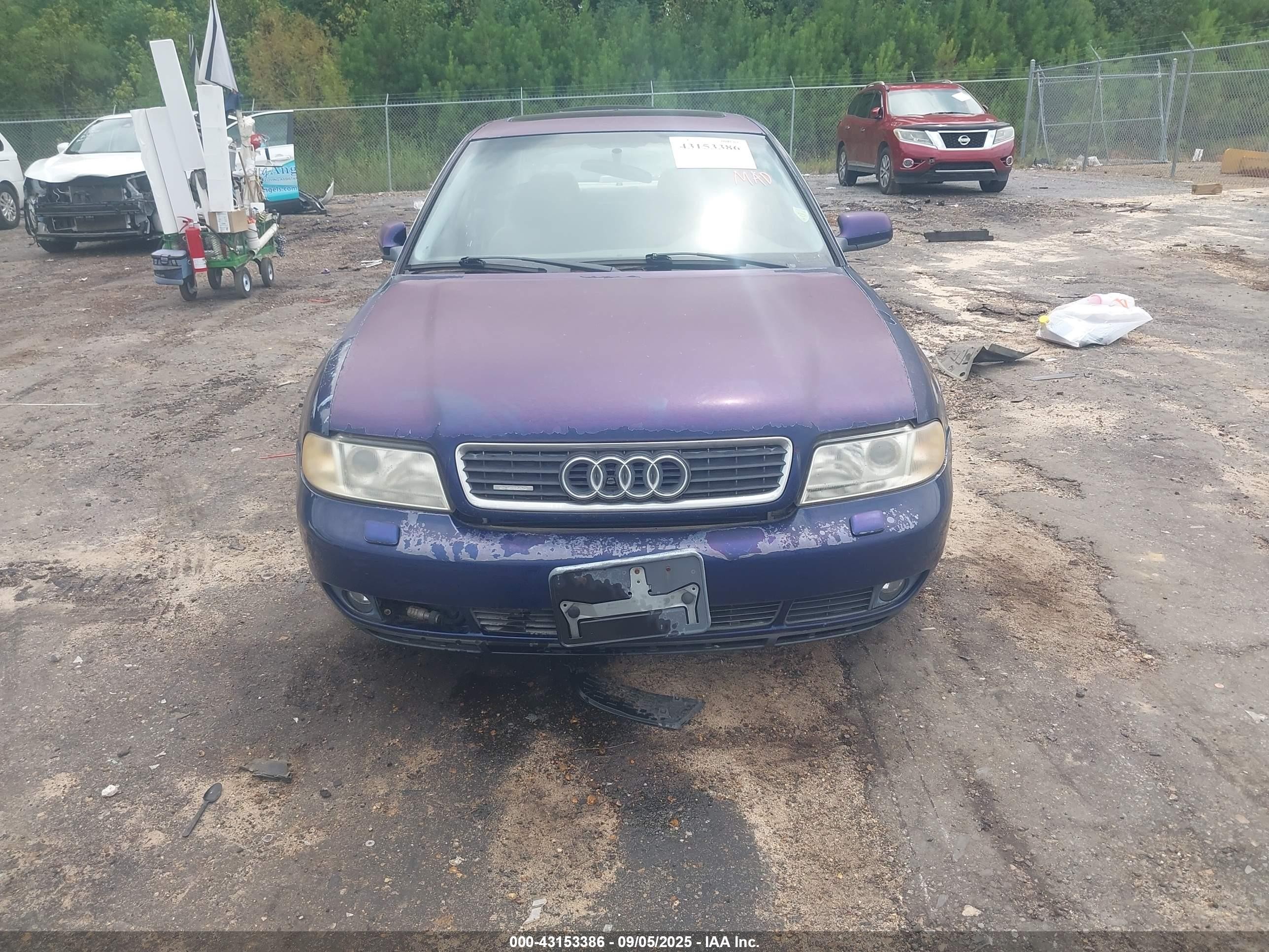 2000 Audi A4 2.8 Blue vin: WAUDH68D0YA099328