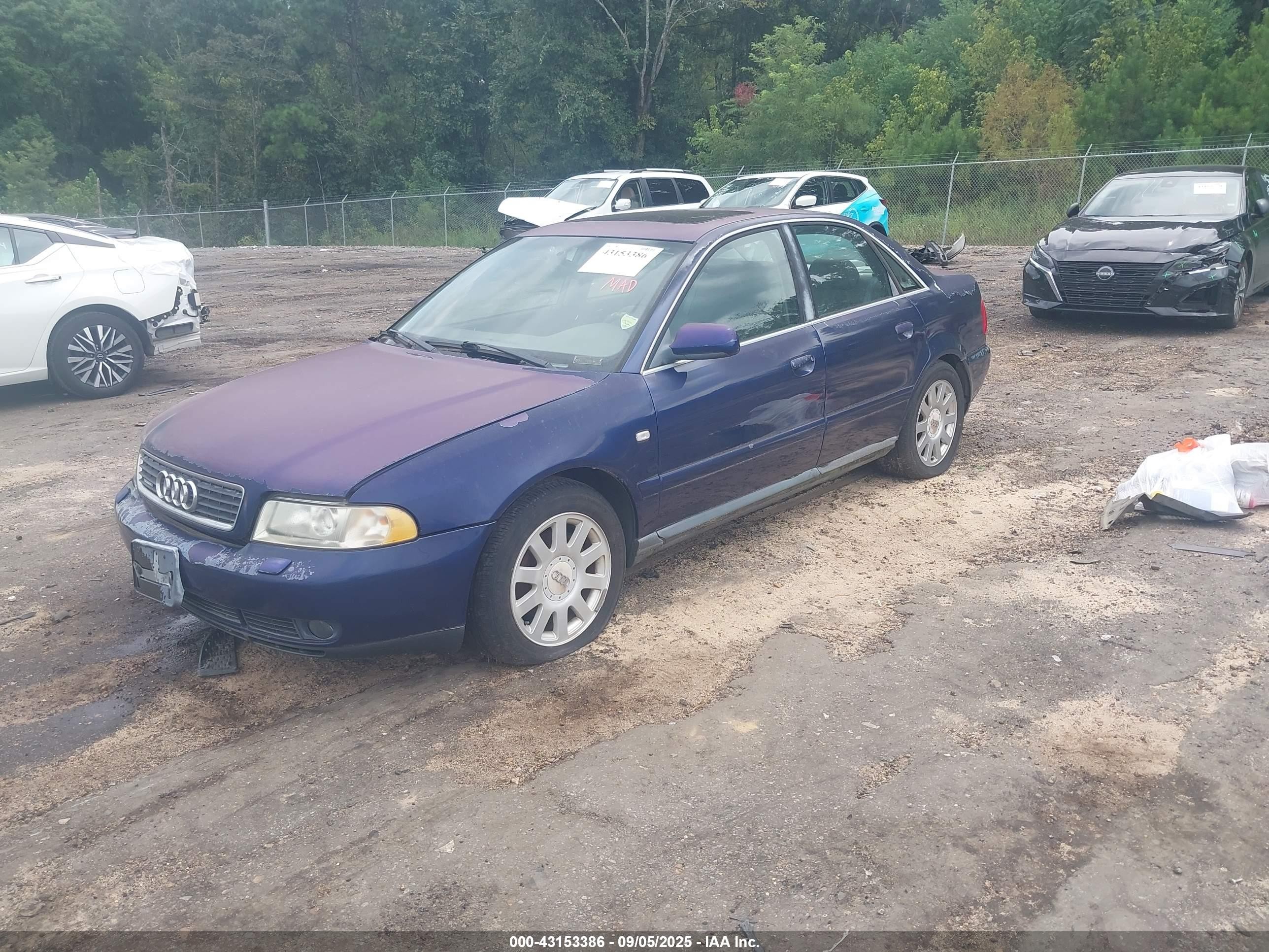 2000 Audi A4 2.8 Blue vin: WAUDH68D0YA099328