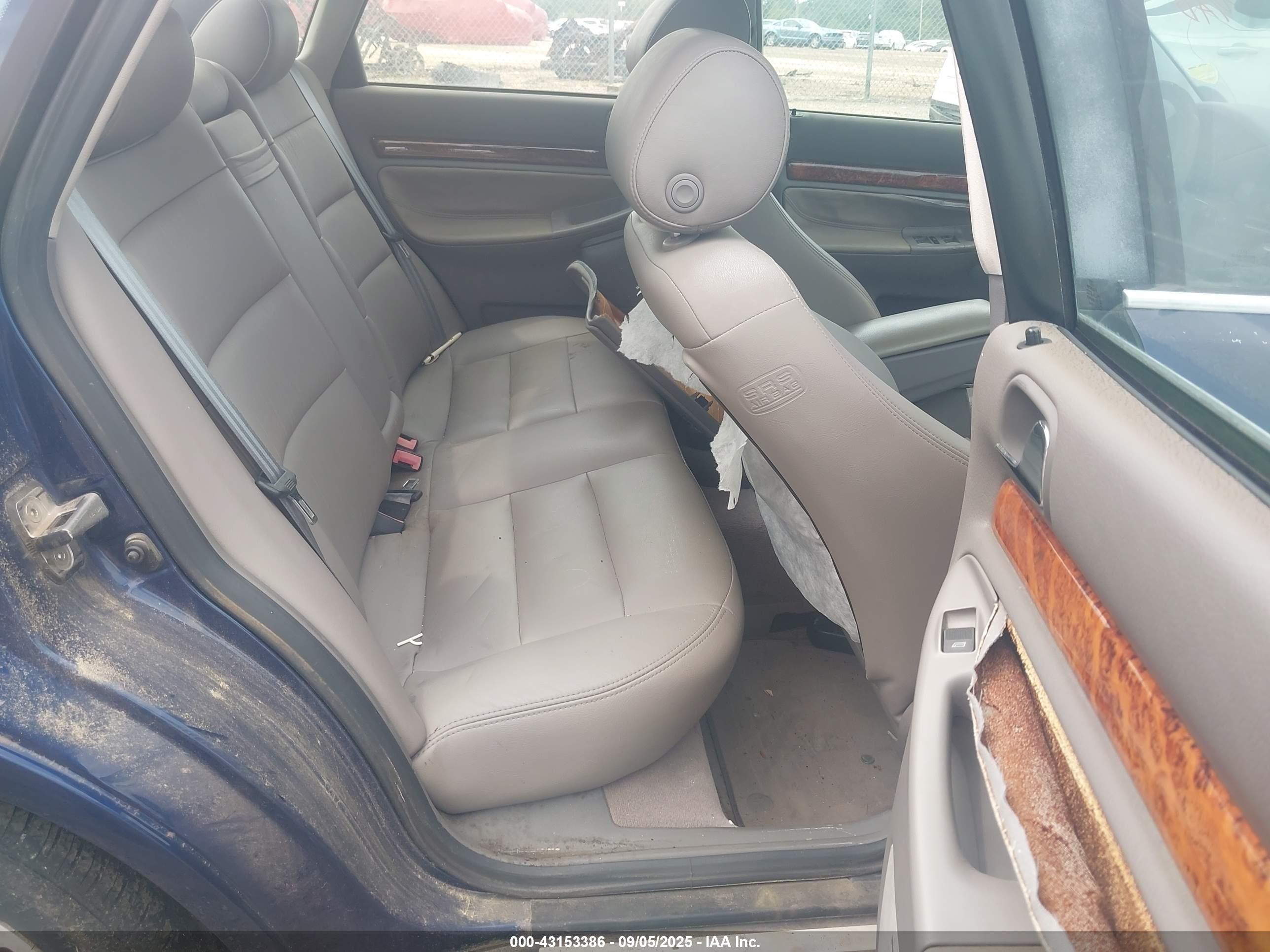 2000 Audi A4 2.8 Blue vin: WAUDH68D0YA099328