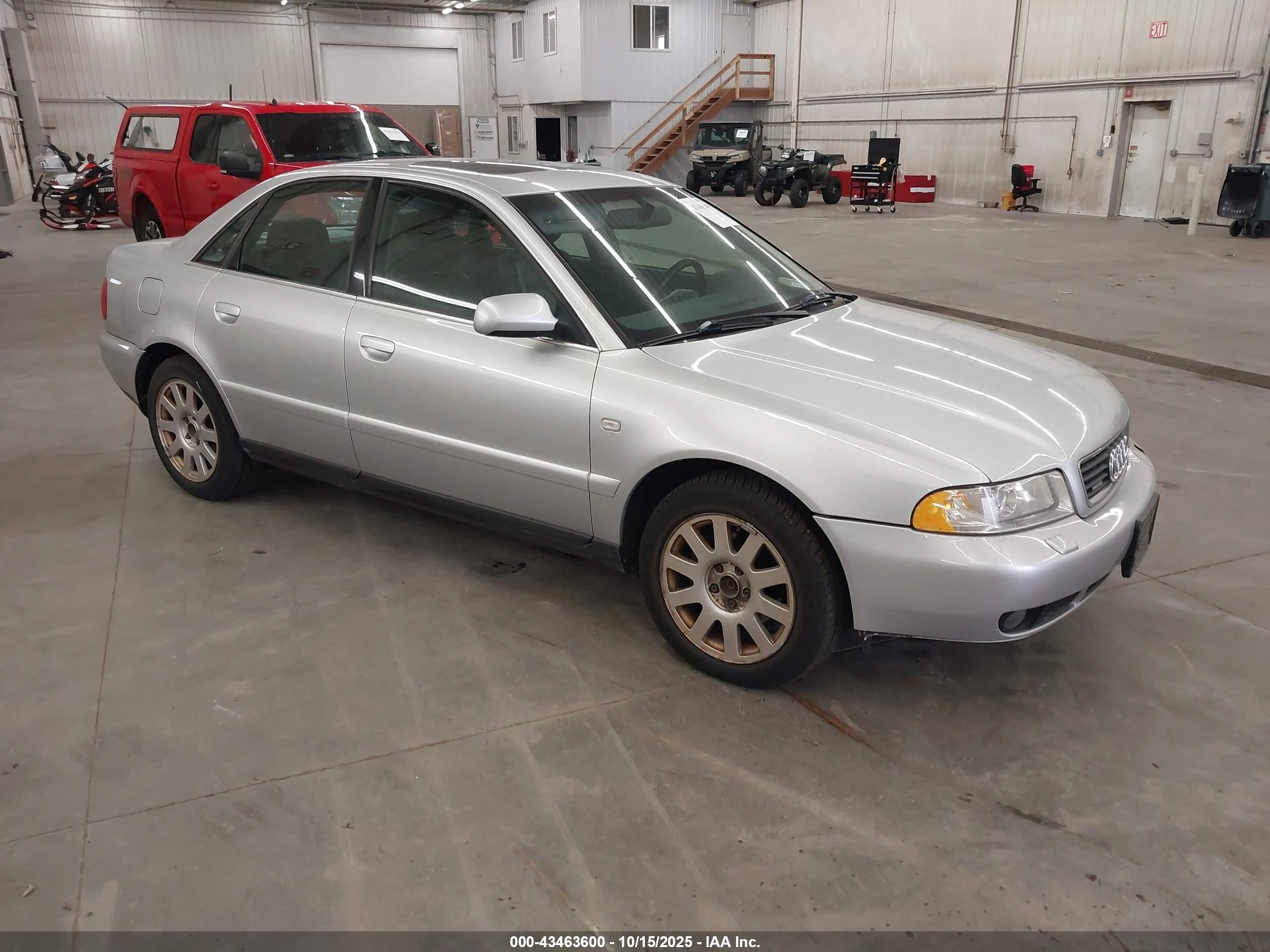 2000 Audi A4 2.8 Серебряный vin: WAUDH68D5YA162505