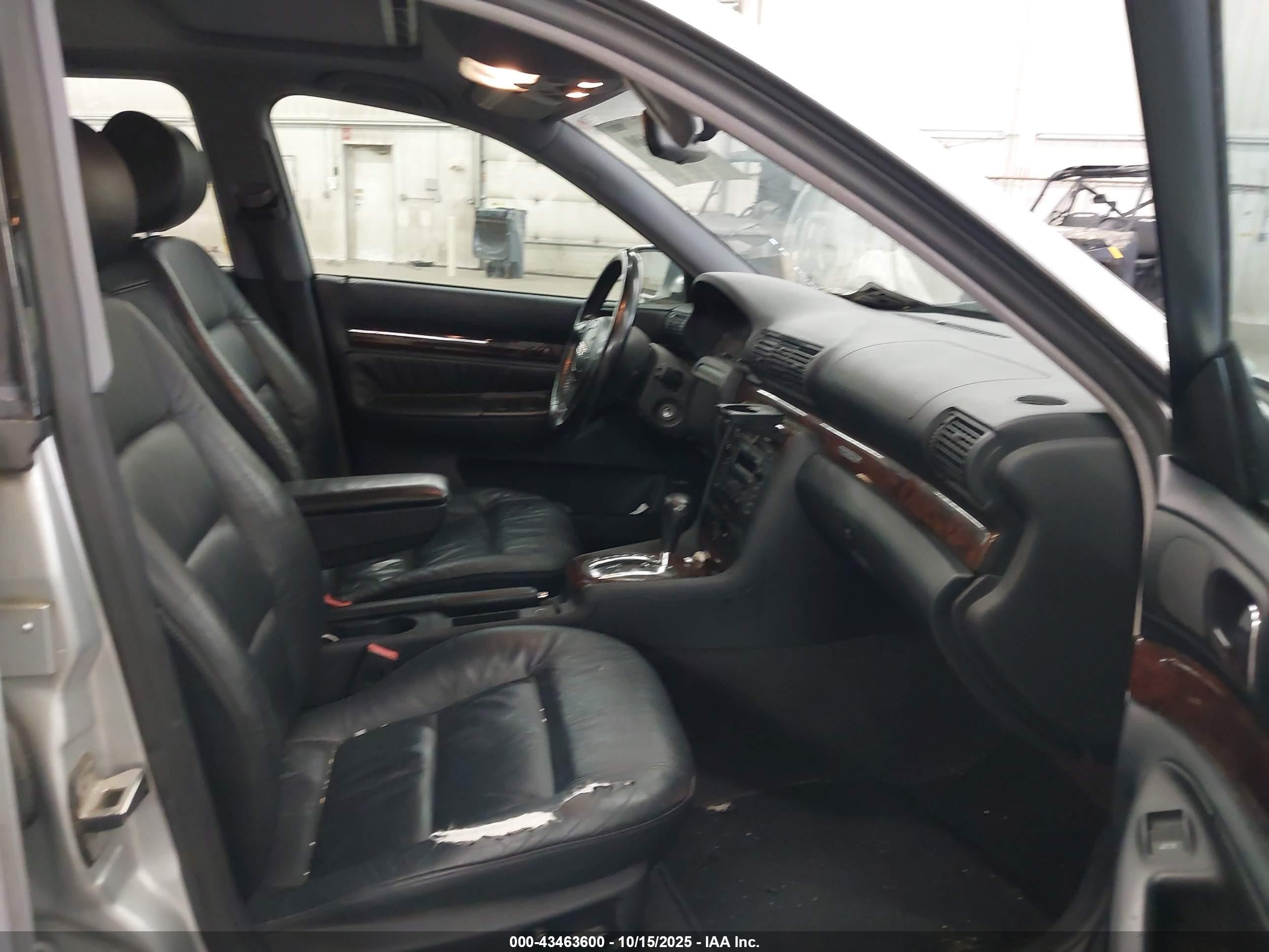 2000 Audi A4 2.8 Серебряный vin: WAUDH68D5YA162505