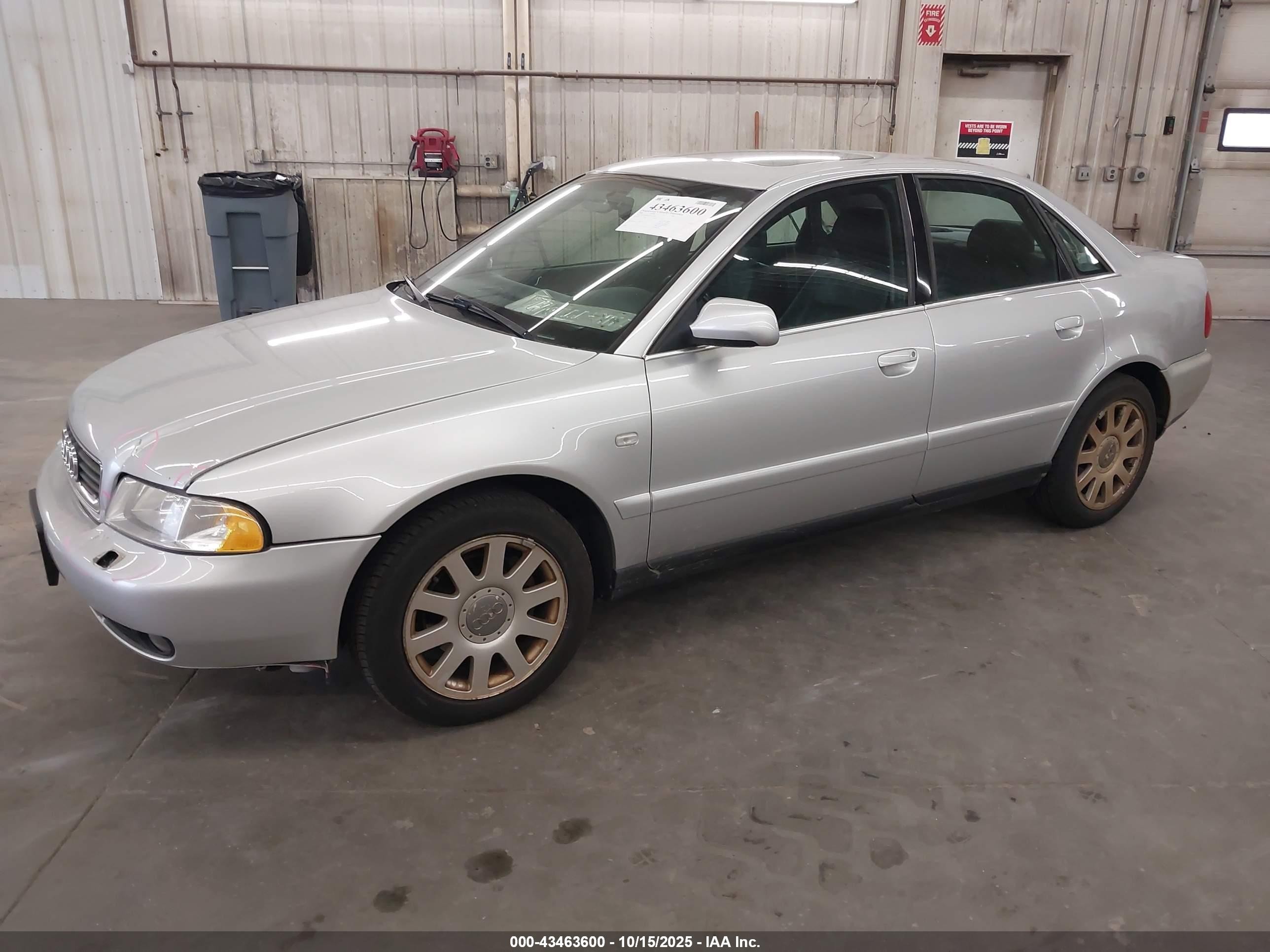 2000 Audi A4 2.8 Серебряный vin: WAUDH68D5YA162505