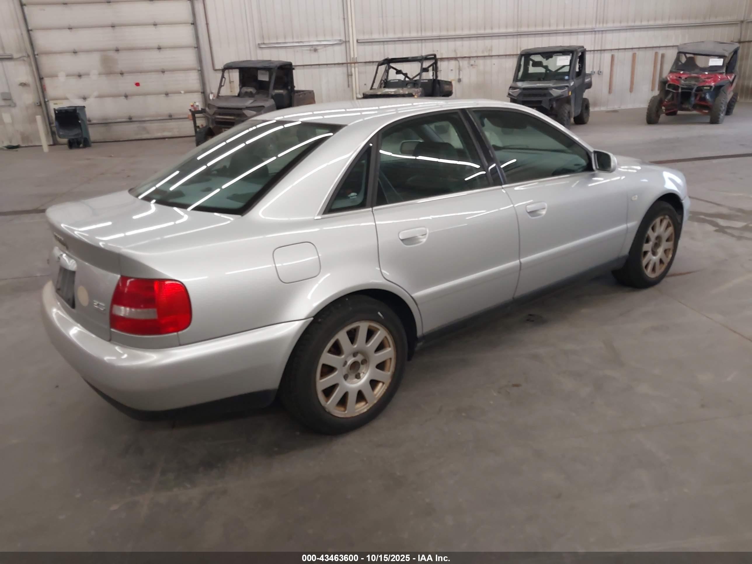 2000 Audi A4 2.8 Серебряный vin: WAUDH68D5YA162505