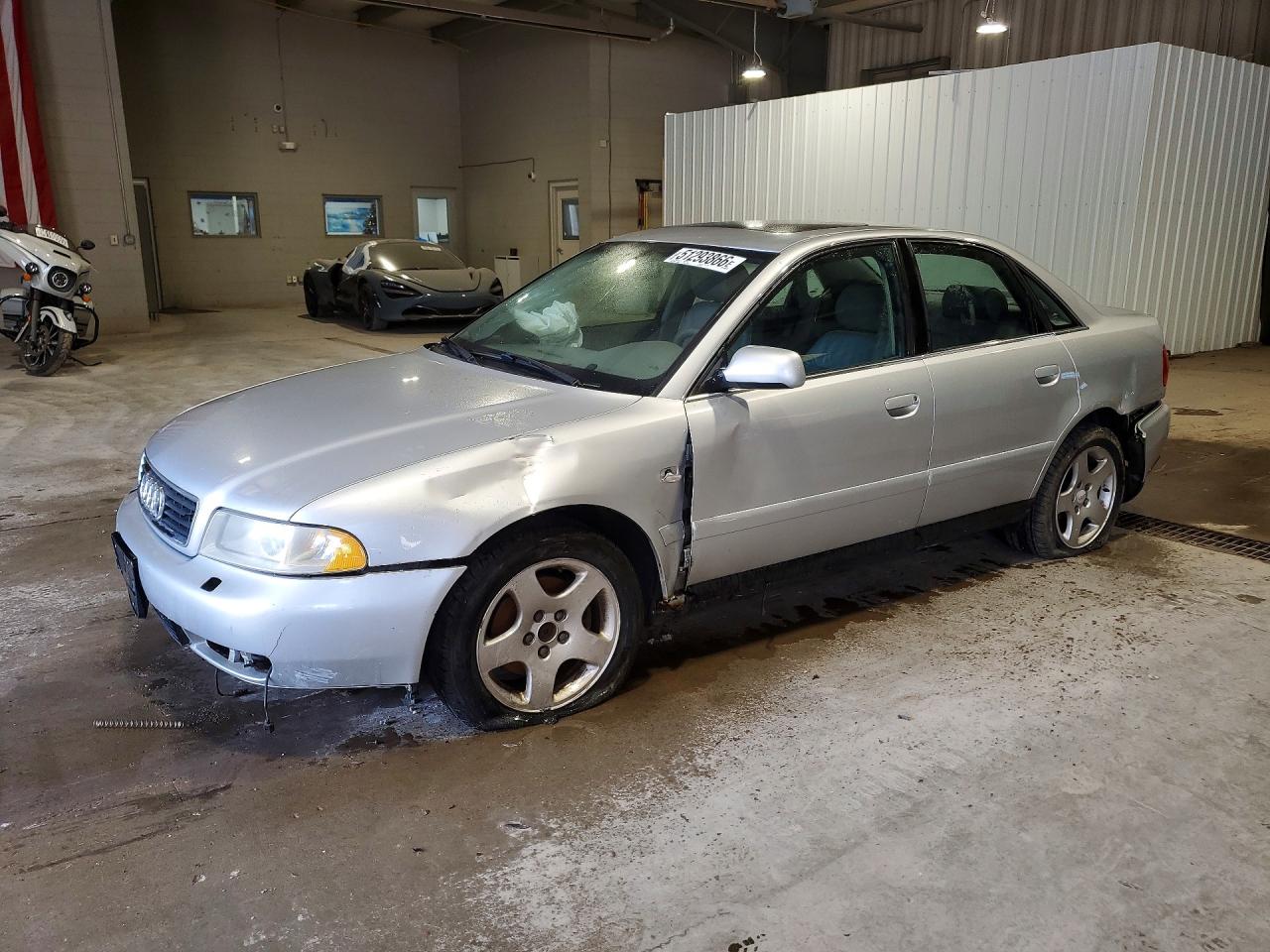 2001 Audi A4 2.8 Quattro Серебряный vin: WAUDH68D61A001957