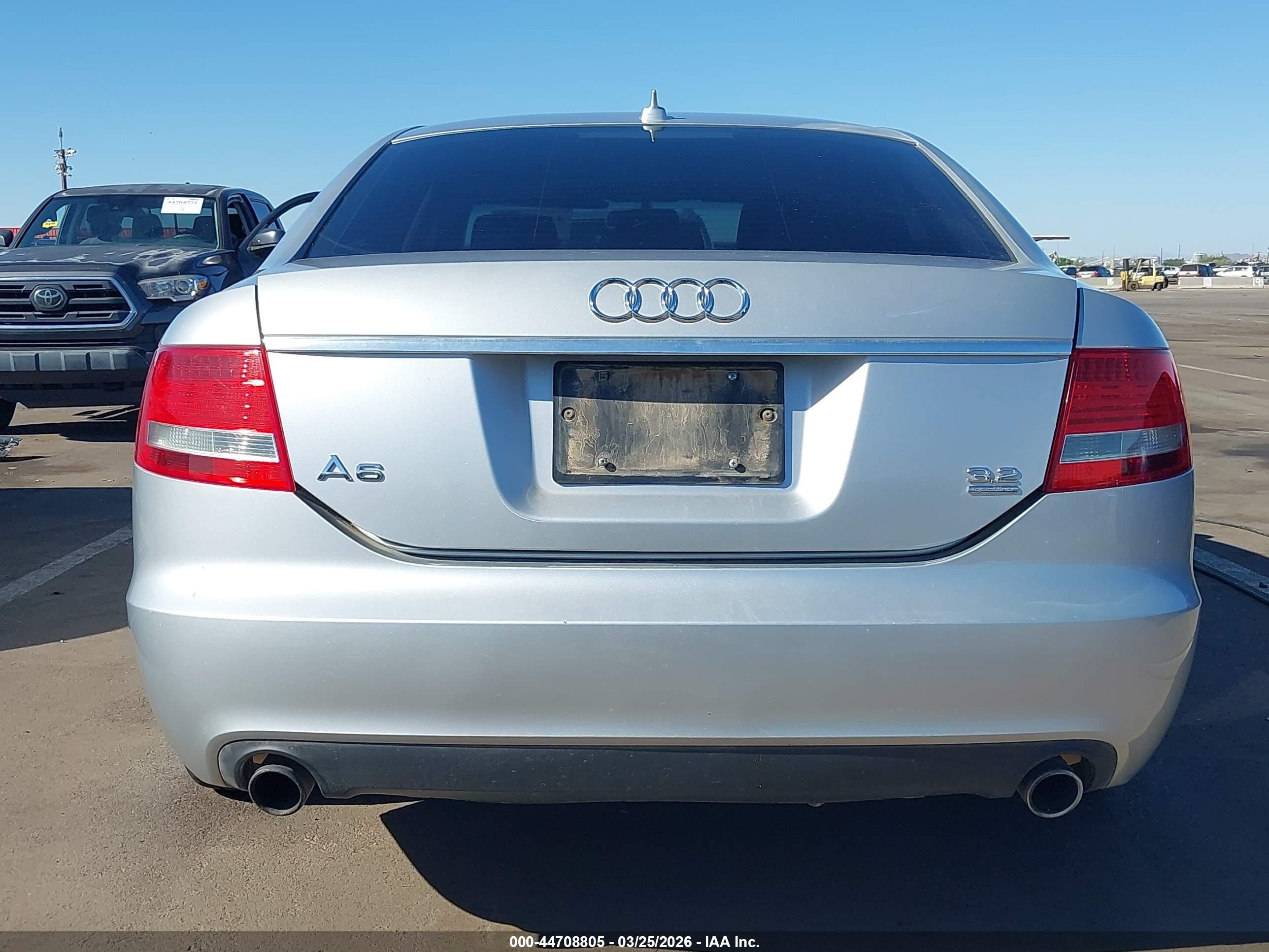 2007 Audi A6 3.2 Silver vin: WAUDH74F57N049190