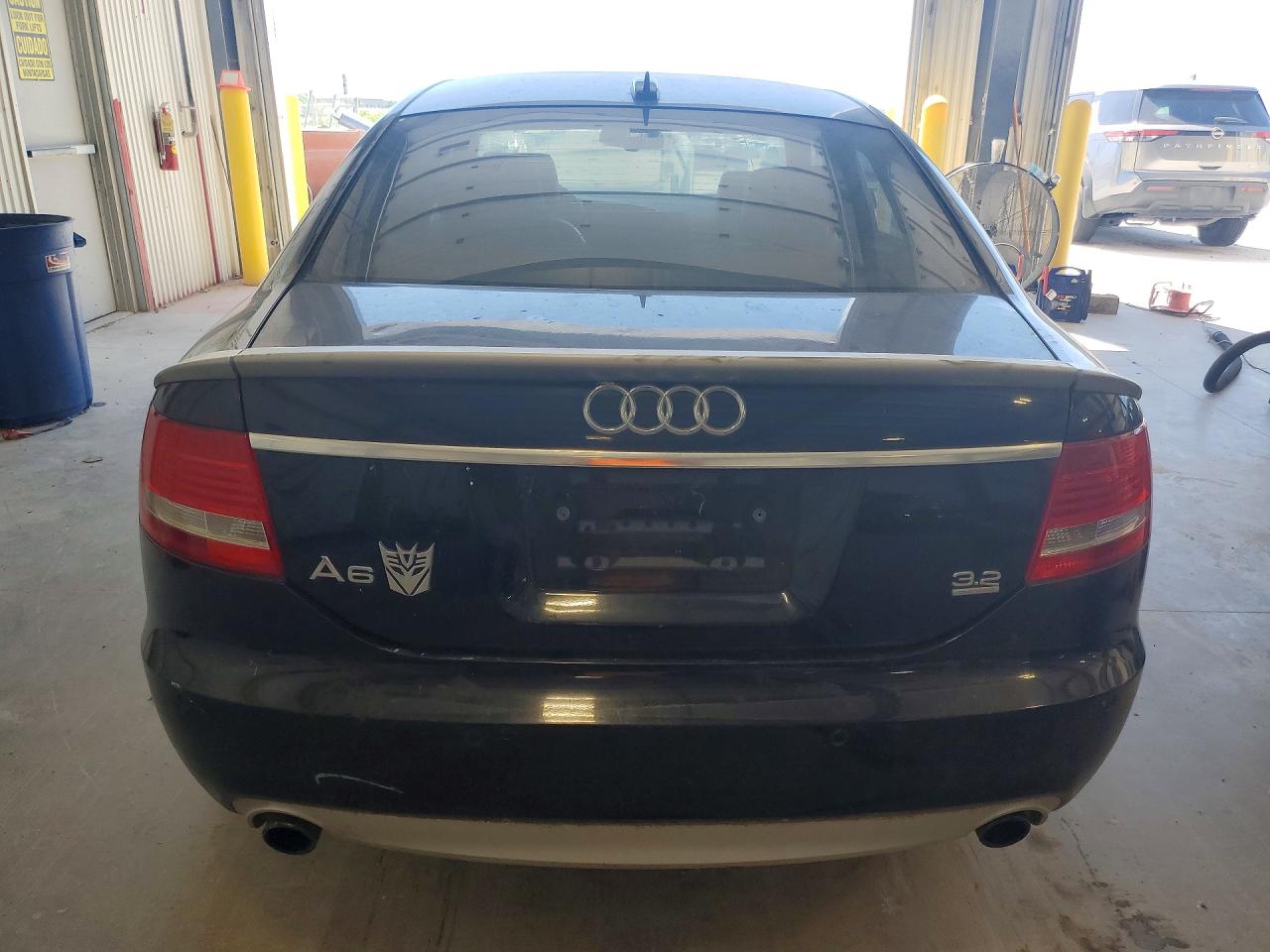 2006 Audi A6 3.2 Quattro Black vin: WAUDH74F76N158765