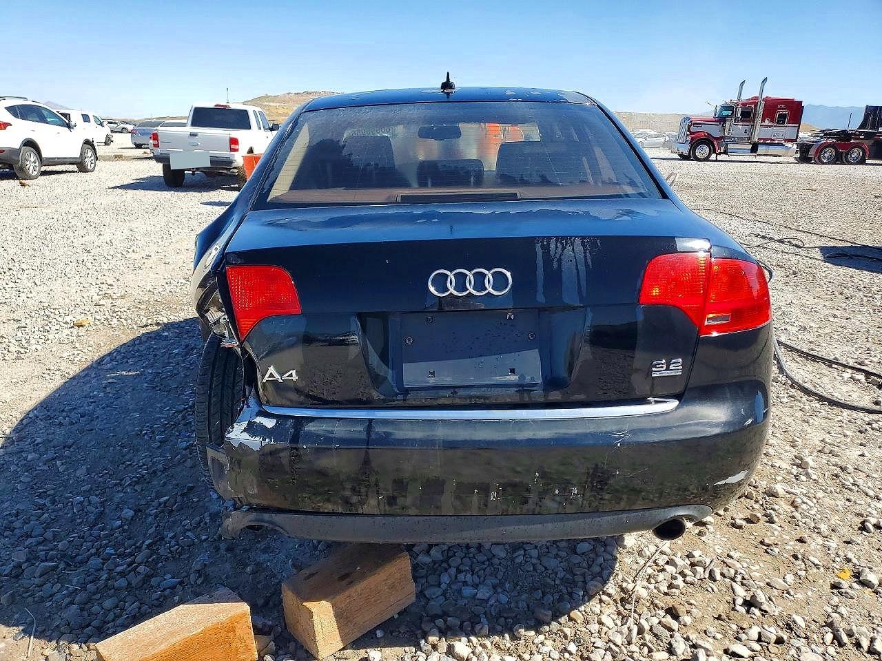 2007 Audi A4 3.2 Quattro Black vin: WAUDH78E97A244315