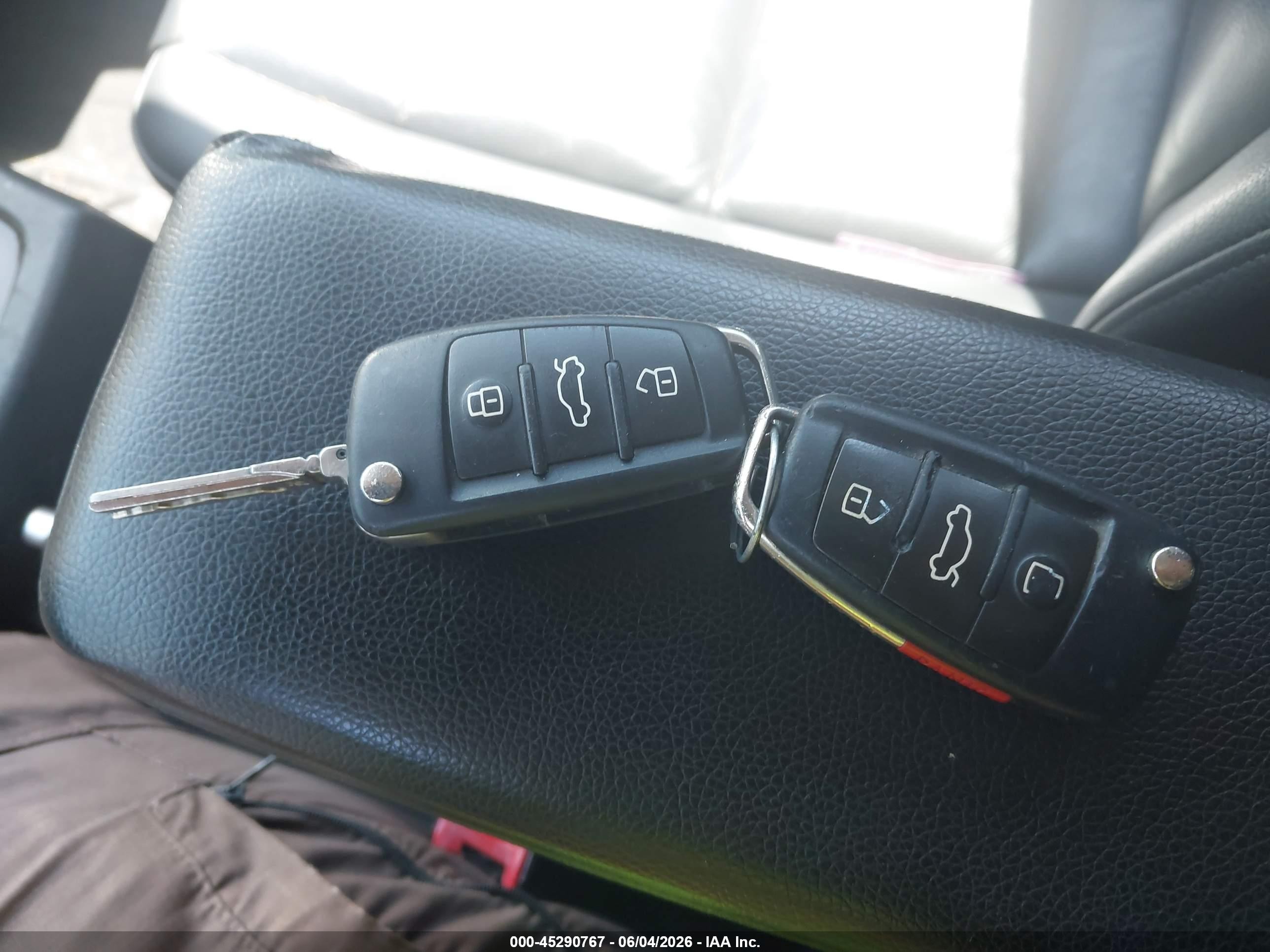 2007 Audi A4 3.2 Черный vin: WAUDH78EX7A251371