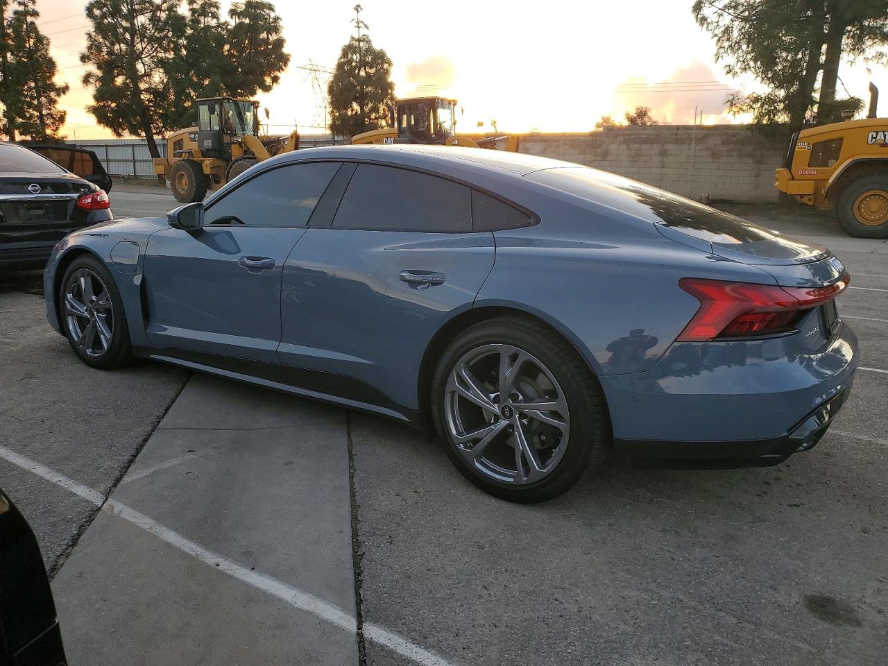 2023 Audi E-tron Gt Prestige Gray vin: WAUDJBFW9P7006481