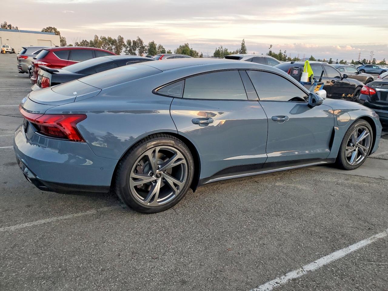 2023 Audi E-tron Gt Prestige Gray vin: WAUDJBFW9P7006481