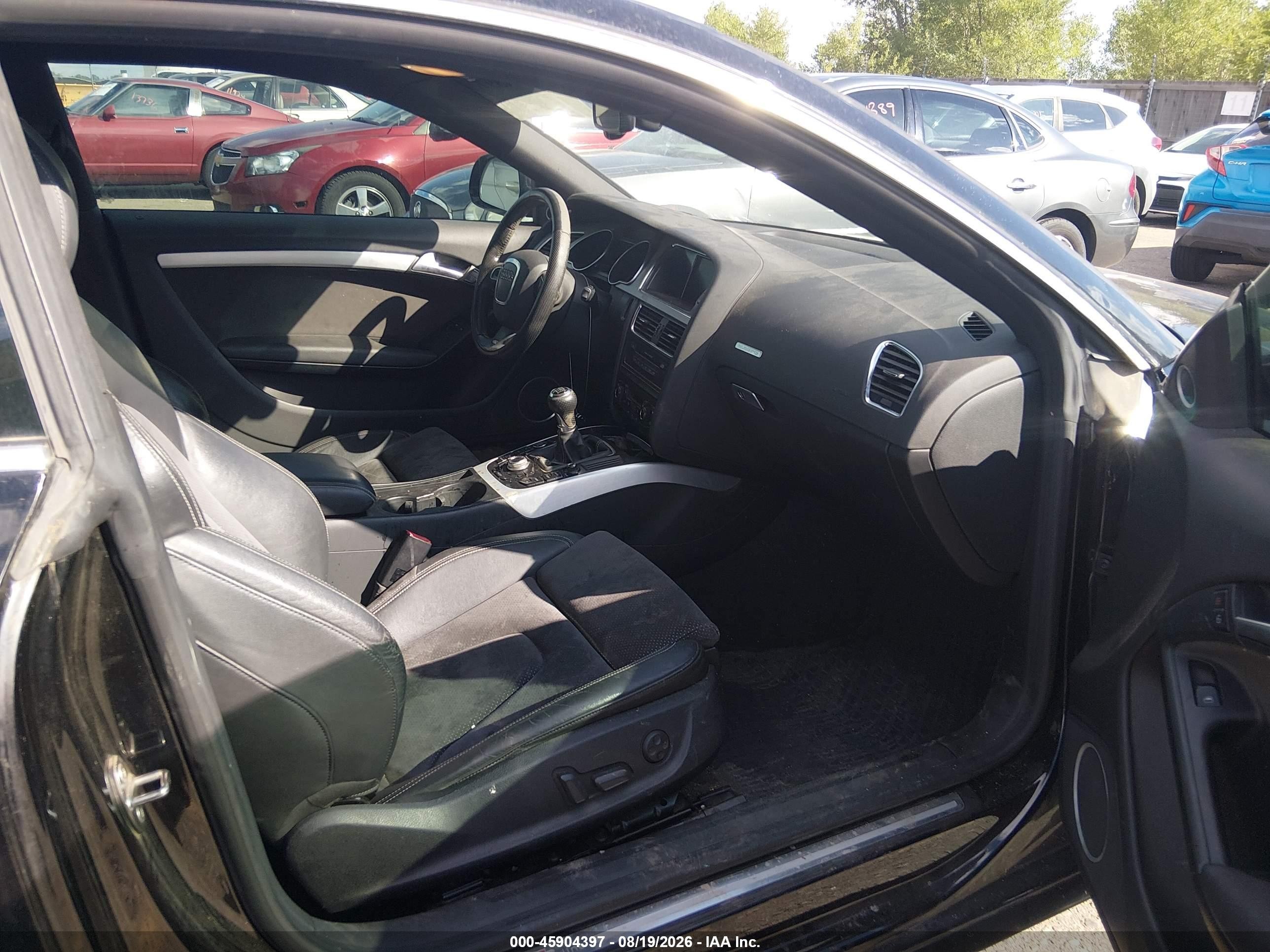 2009 Audi A5 3.2l Black vin: WAUDK78T19A003786