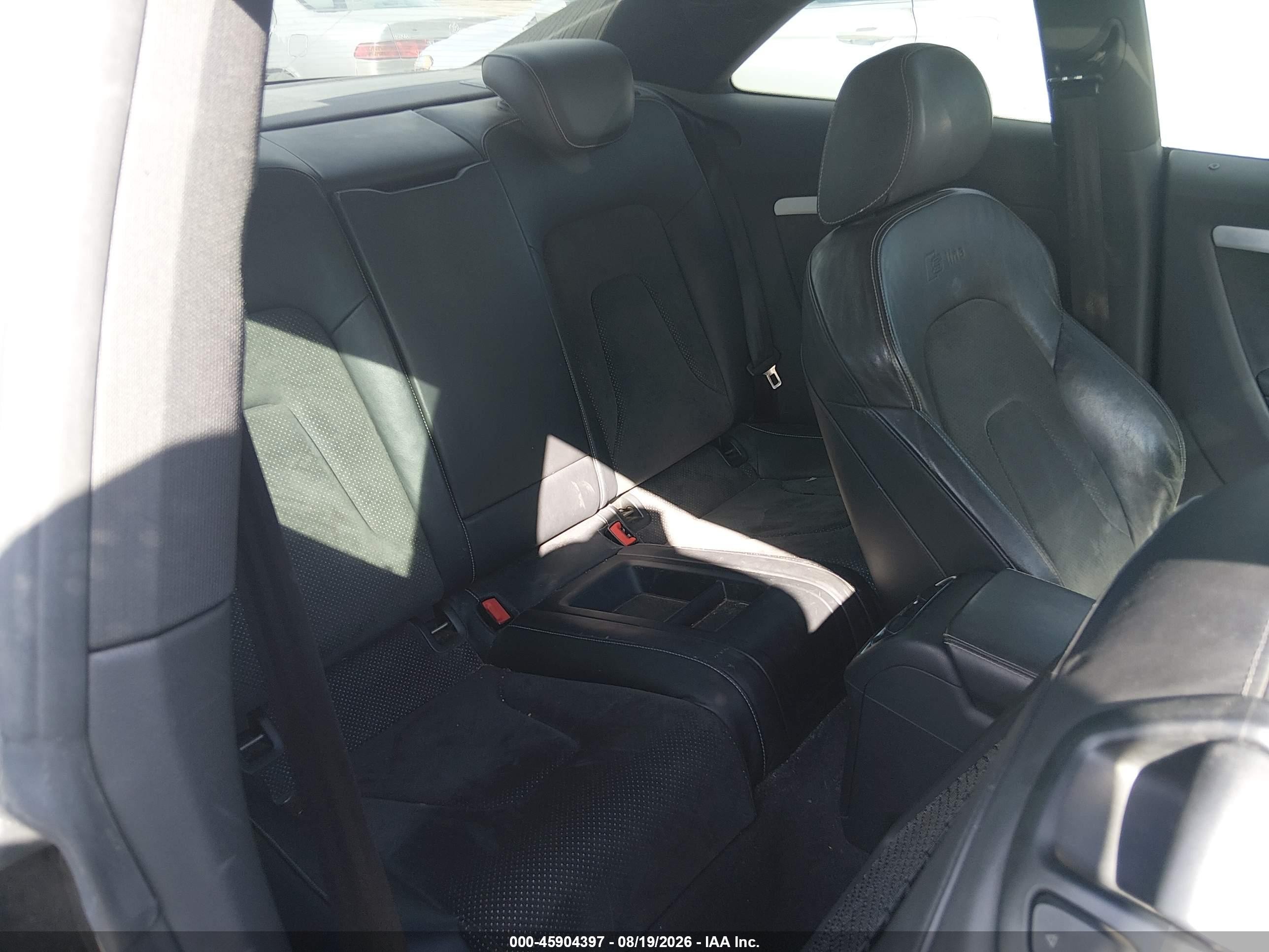 2009 Audi A5 3.2l Black vin: WAUDK78T19A003786