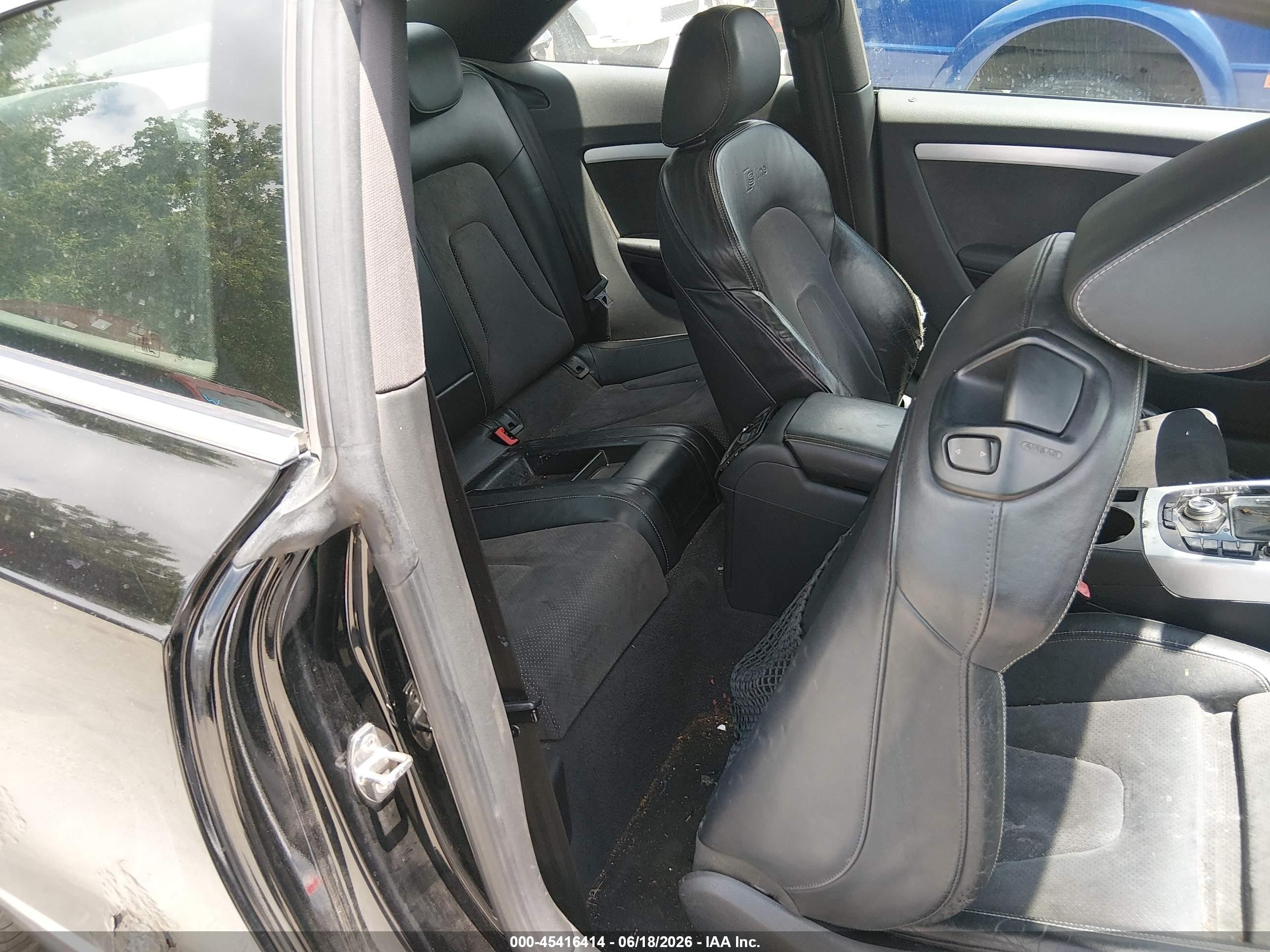 2009 Audi A5 3.2l Black vin: WAUDK78T29A024162