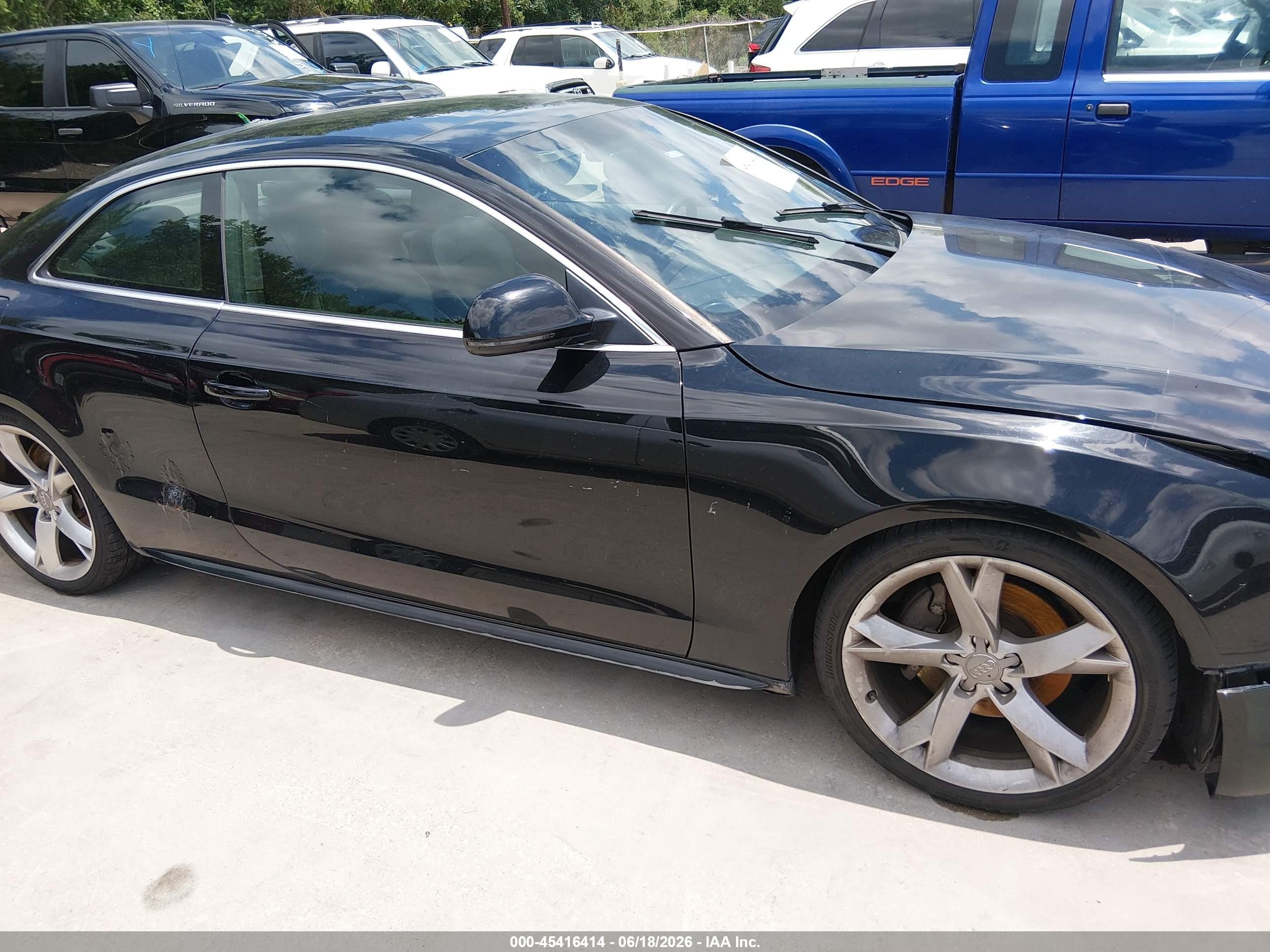 2009 Audi A5 3.2l Black vin: WAUDK78T29A024162