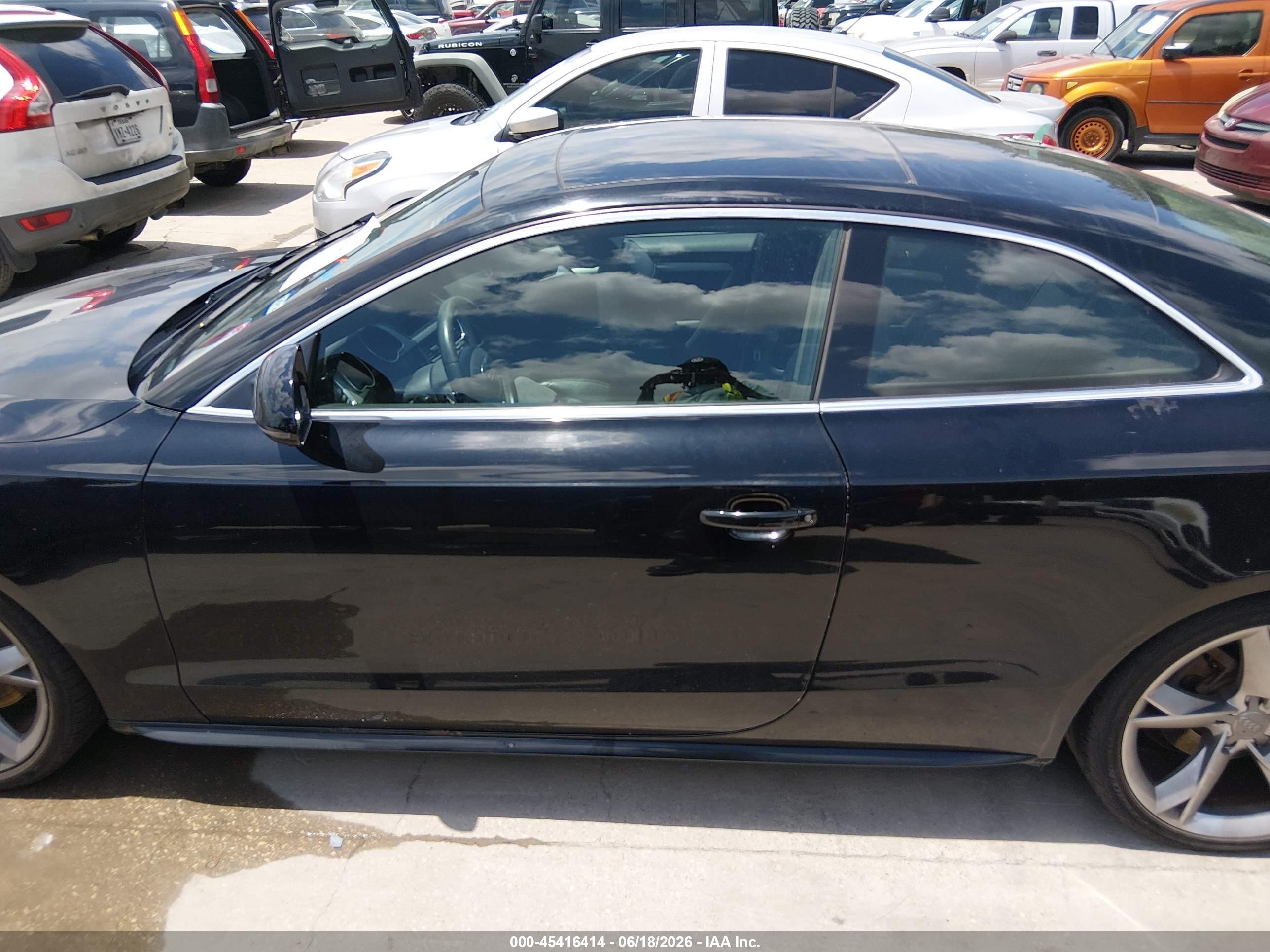 2009 Audi A5 3.2l Black vin: WAUDK78T29A024162