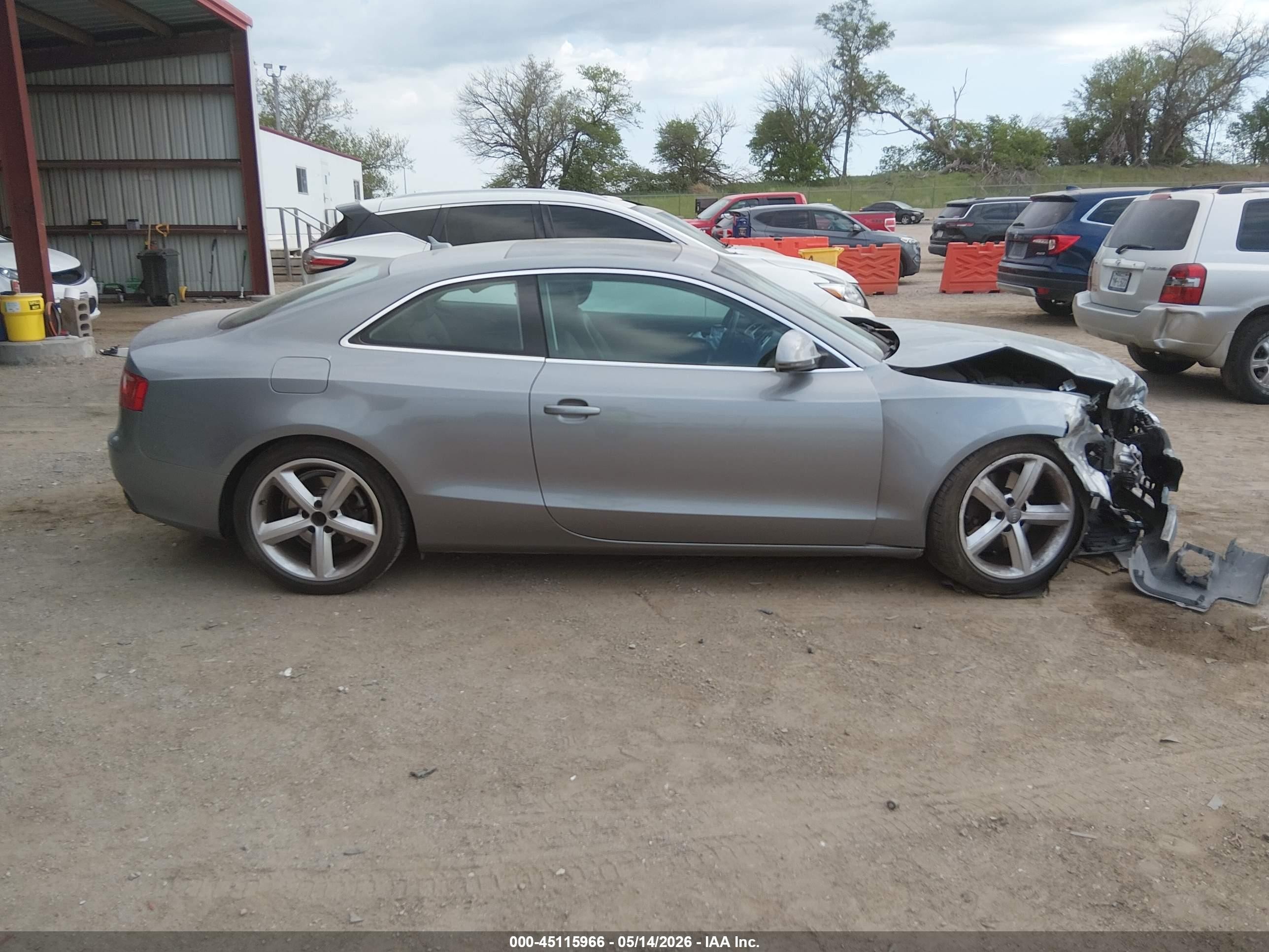 2009 Audi A5 3.2l Gray vin: WAUDK78T39A013526